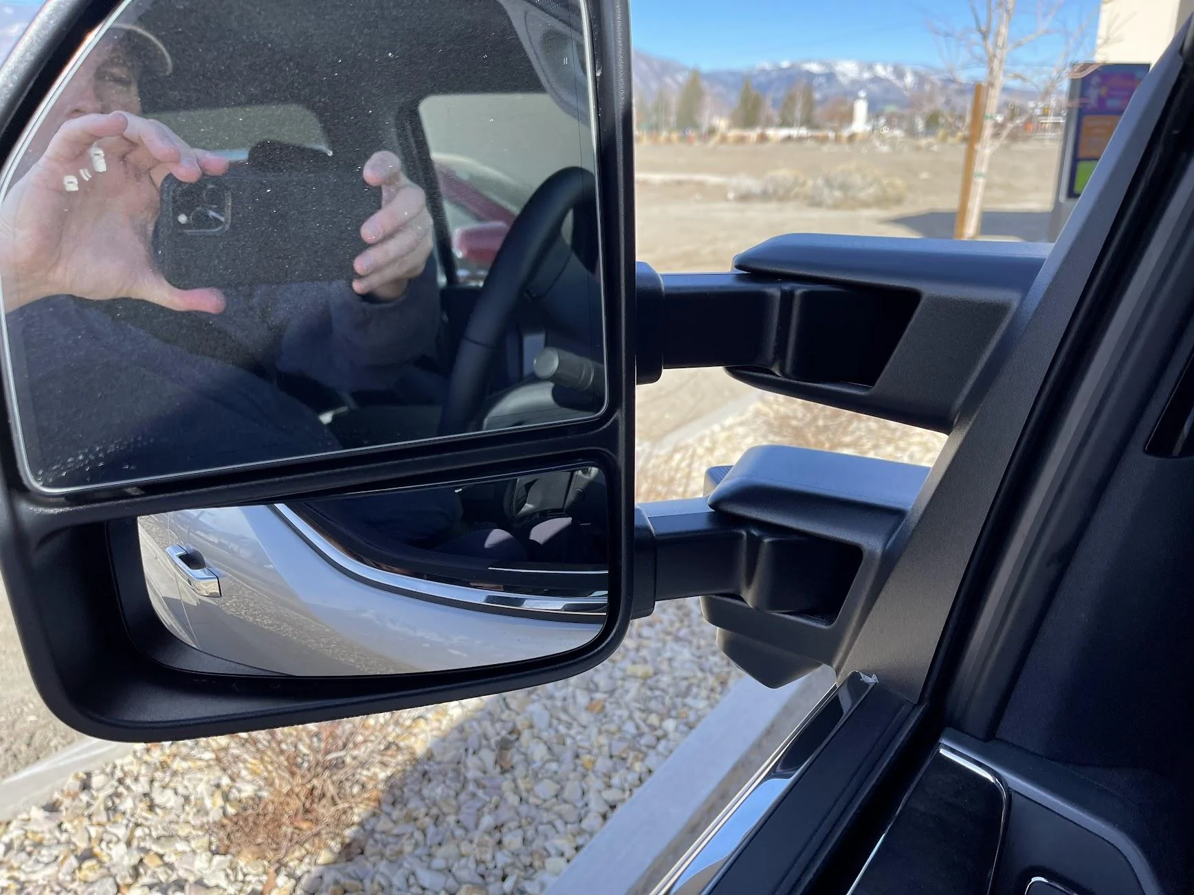 Ford F-150 Trailer Mirror Not Folding Fully IMG_0847