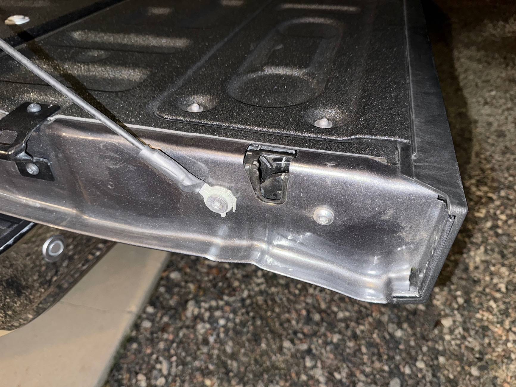 Ford F-150 Spray in liner tailgate side dents IMG_0911