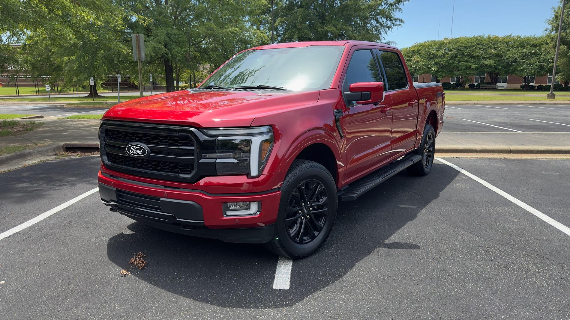 Ford F-150 2024.5 F-150 v8 5.0 FX4 Rapid Red w/ BAP 502a IMG_0926