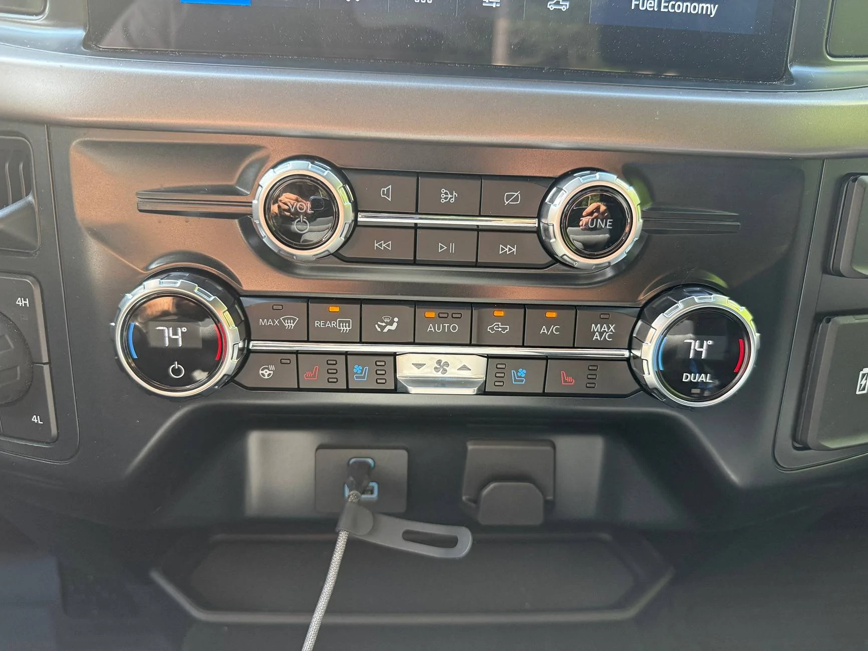 Ford F-150 Auto Climate Control Upfit to a STX IMG_0988