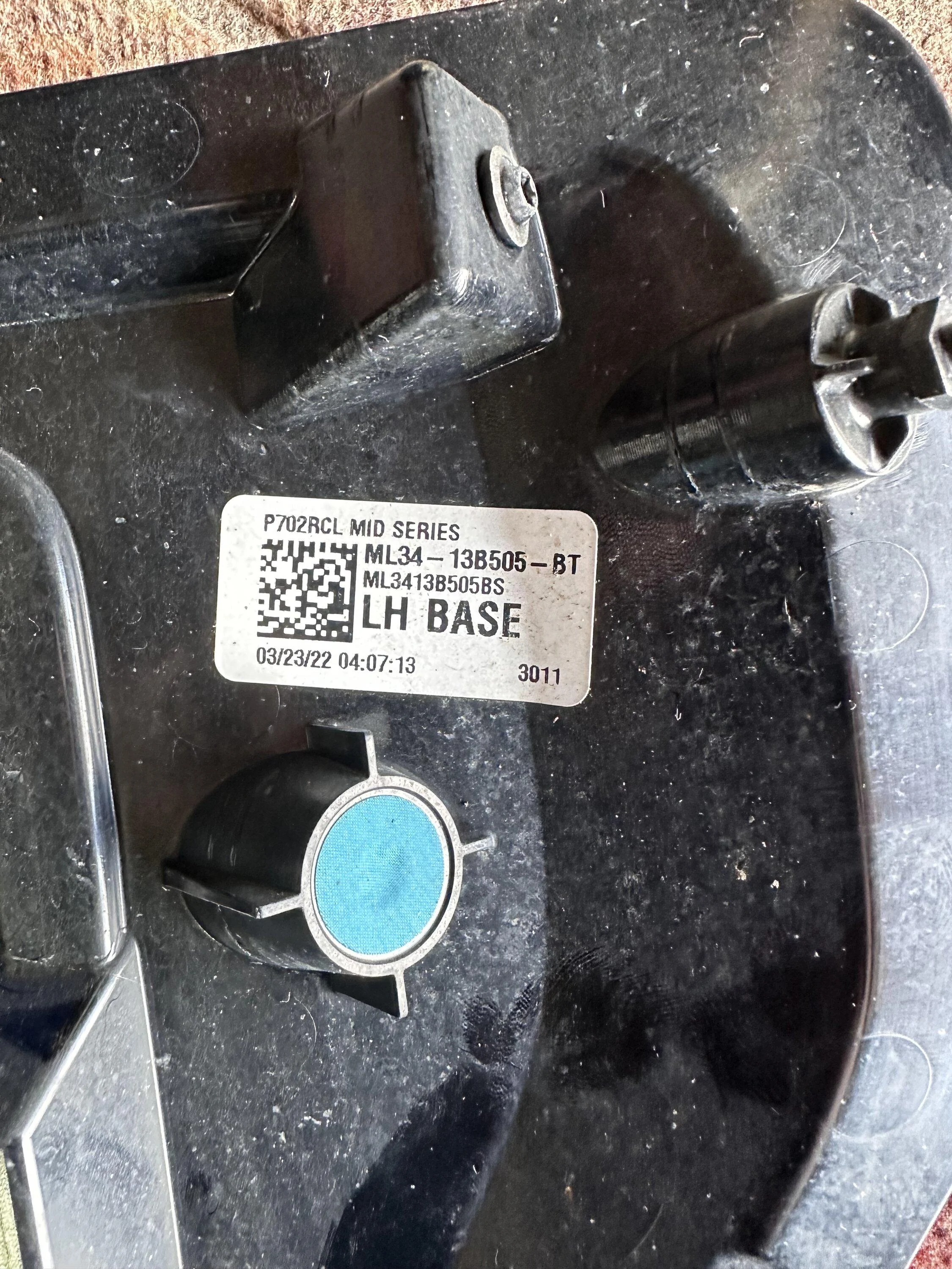 Ford F-150 21-23 halogen tail lights IMG_1380