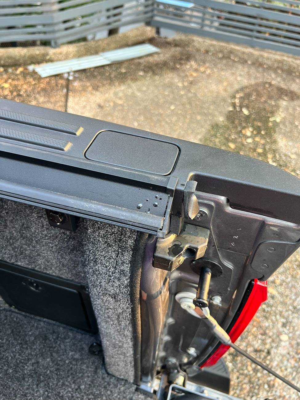 Ford F-150 Bakflip MX4 Tonneau Cover installed. No leaks IMG_1437.JPEG