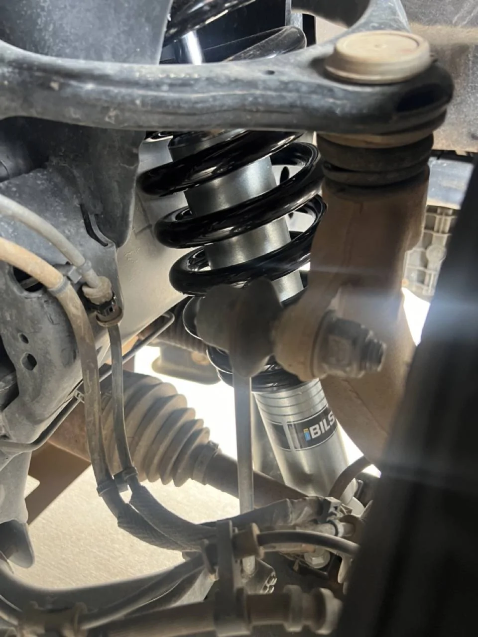 Ford F-150 2021-2022 F150 4WD Bilstein 6112 Front Suspension Kit 47-323841 IMG_1589 Larg