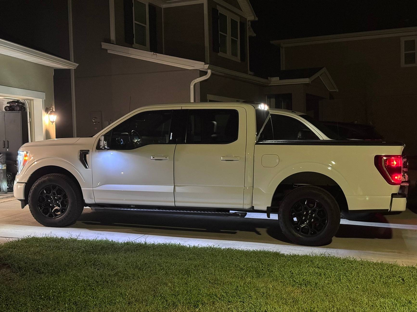 Ford F-150 Ideas on tires and leveling kit with OEM rims IMG_1663.JPEG