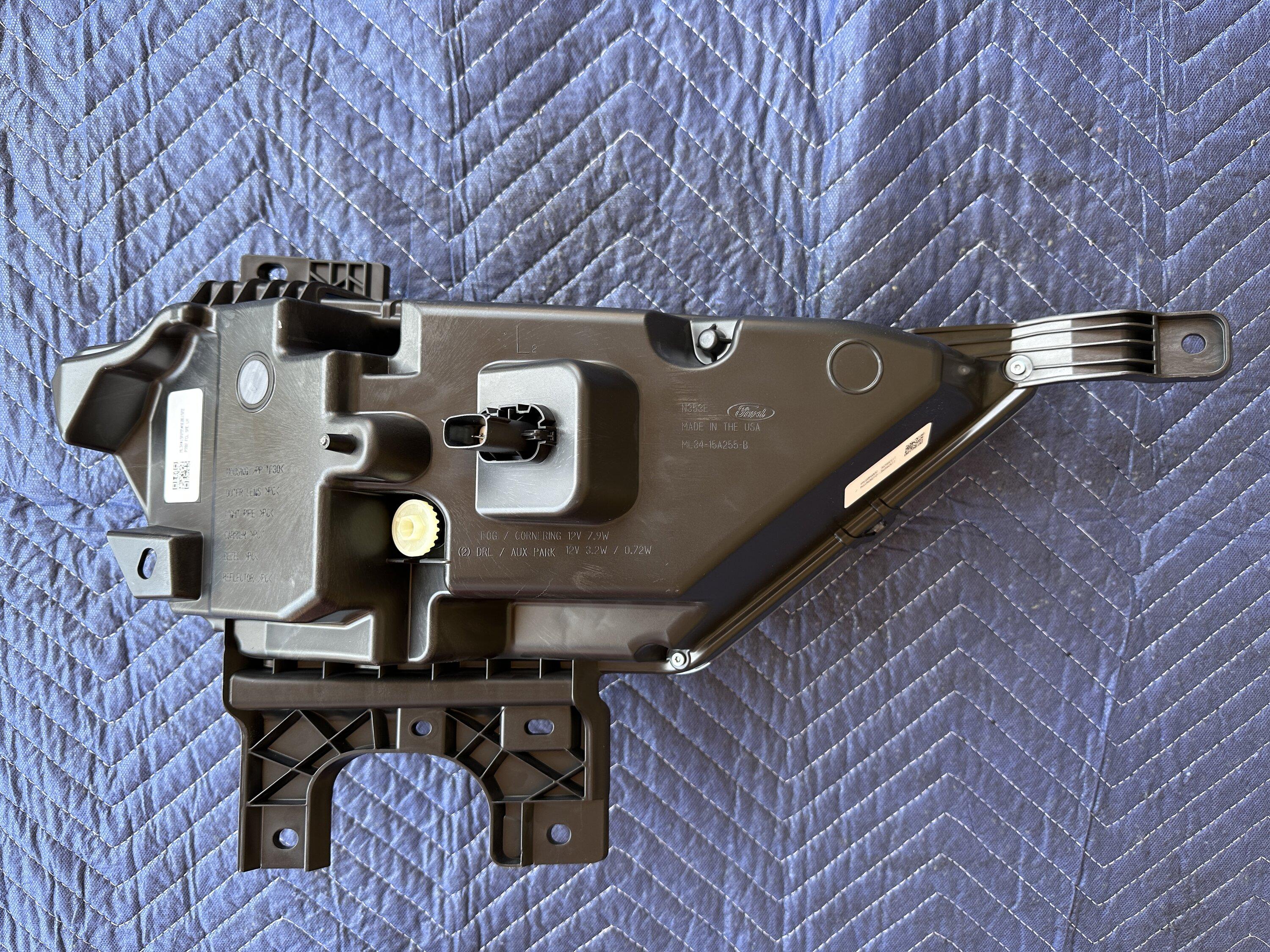 Ford F-150 LED Reflector Headlights, Fog Lights, Tail Lights, Third Brake Light, & Harnesses IMG_1901.JPG