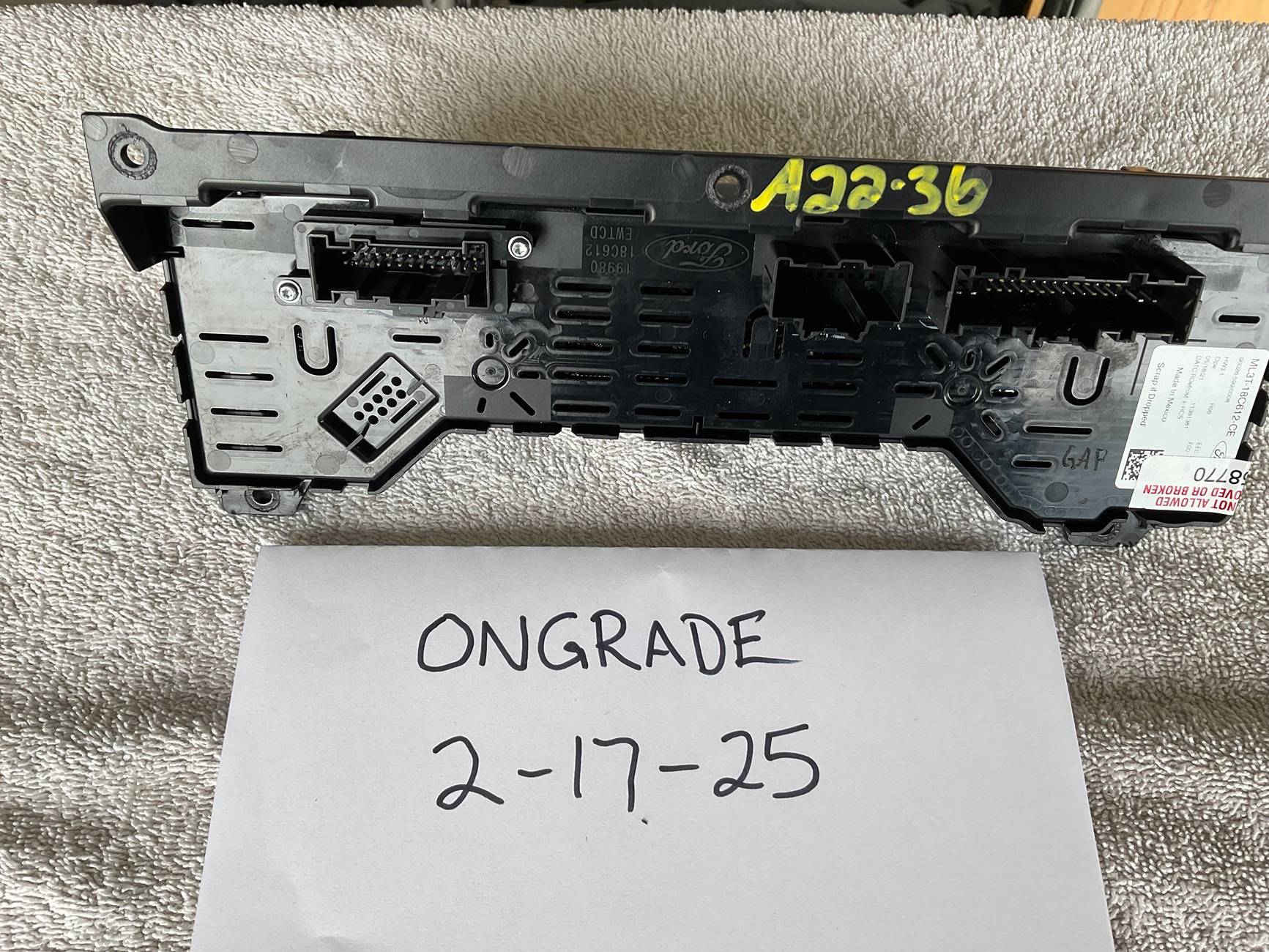 Ford F-150 HVAC module 21-23 with digital temp displays IMG_1933