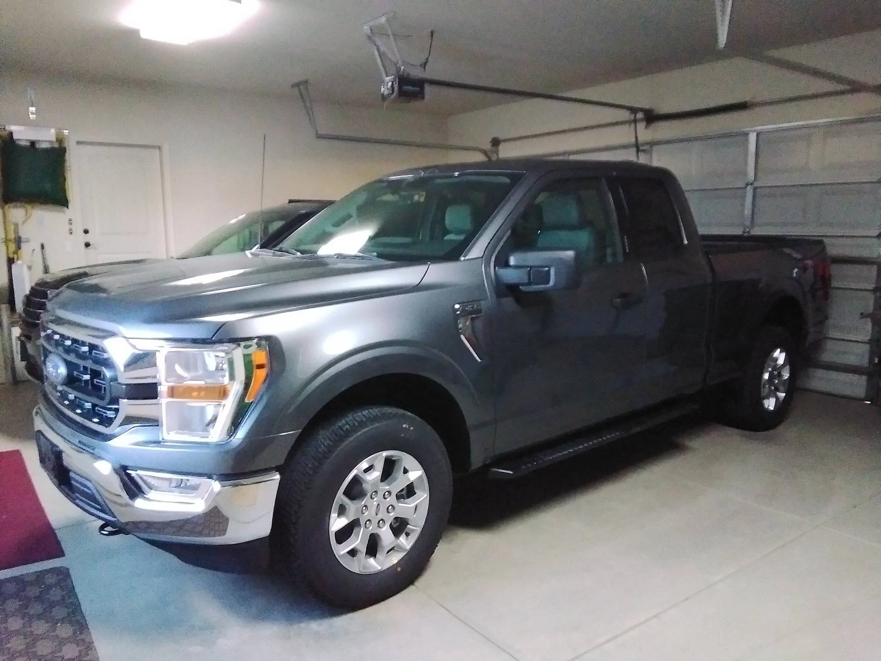 Ford F-150 SuperCrew vs. SuperCab comparison (specs & features) IMG_20220128_074307