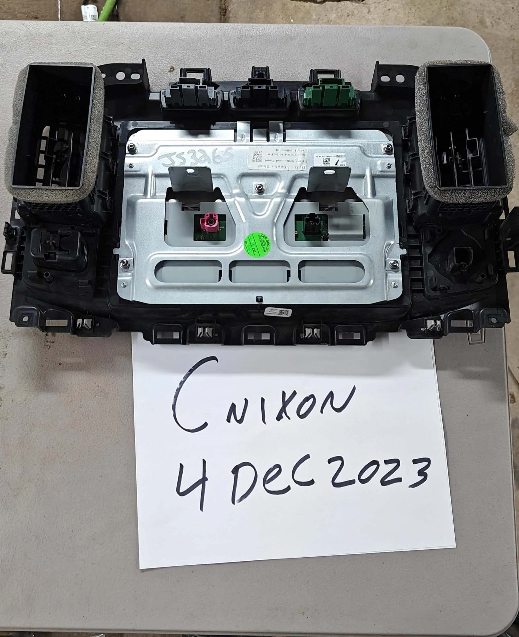 Ford F-150 12" Display and dash bezel IMG_20231204_112444