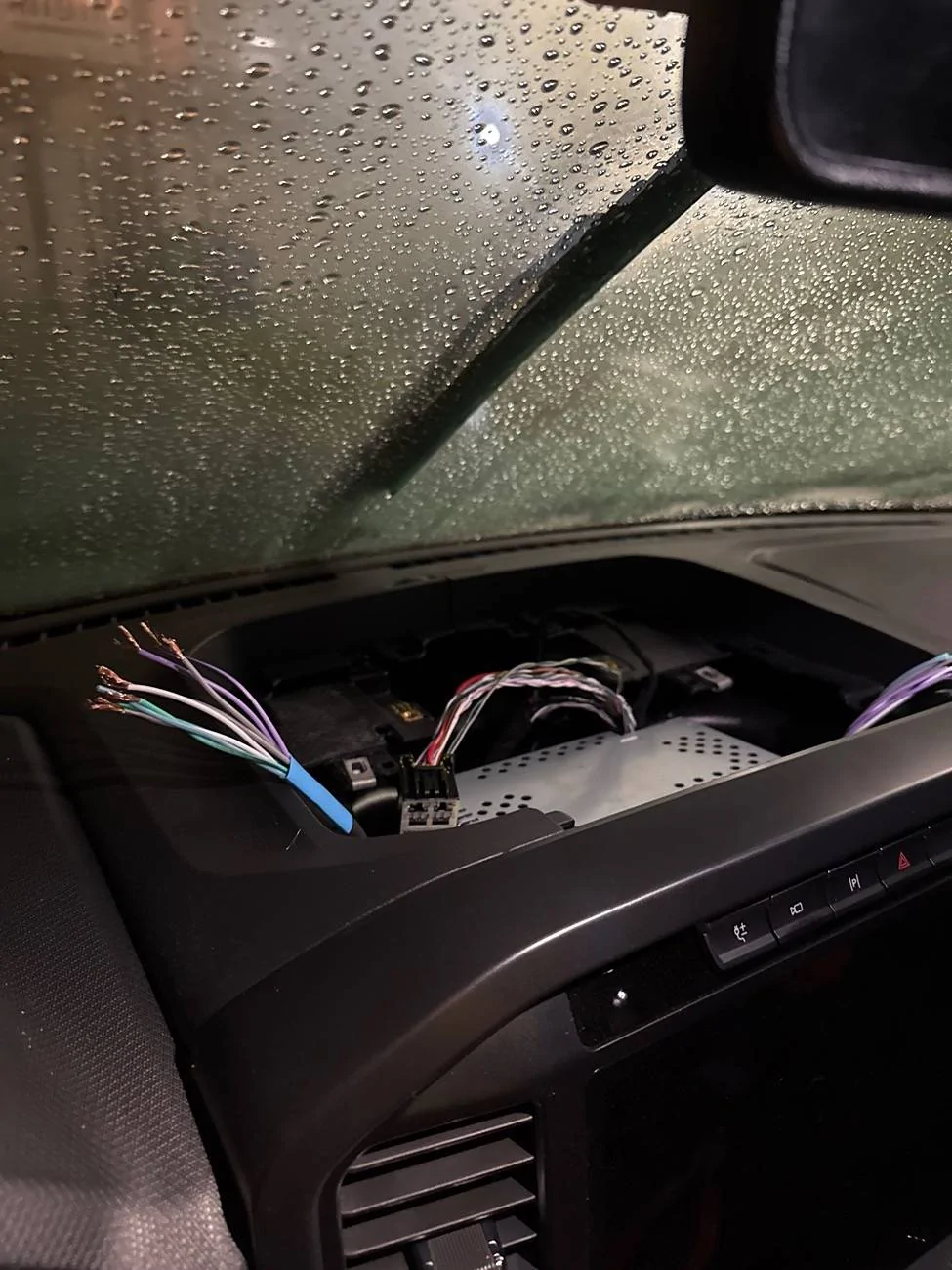 Ford F-150 2024 XLT Powerboost - speaker wire colors? IMG_2175