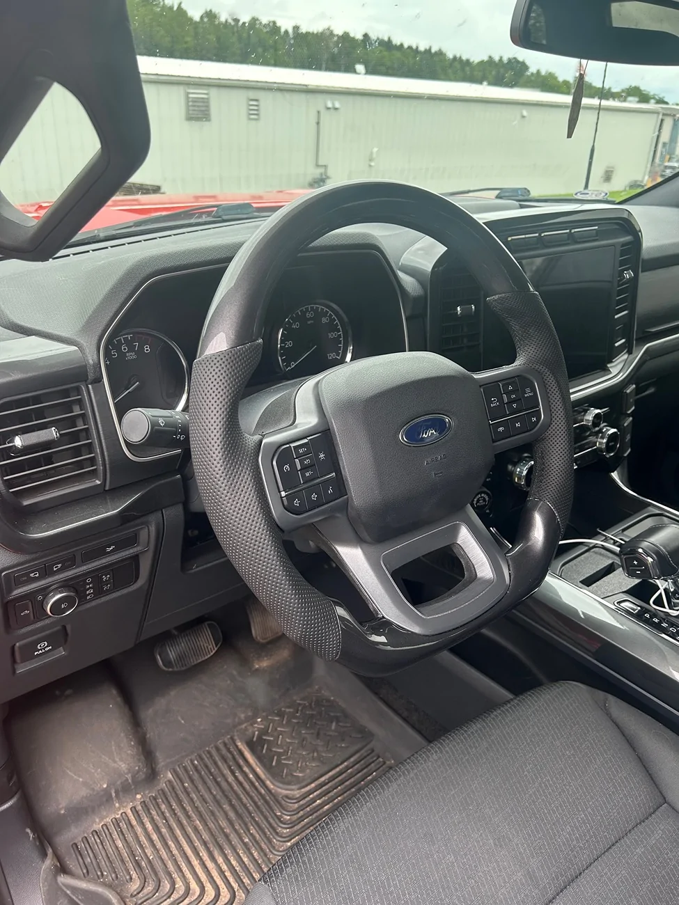 Ford F-150 Amazon steering wheel installed IMG_2247