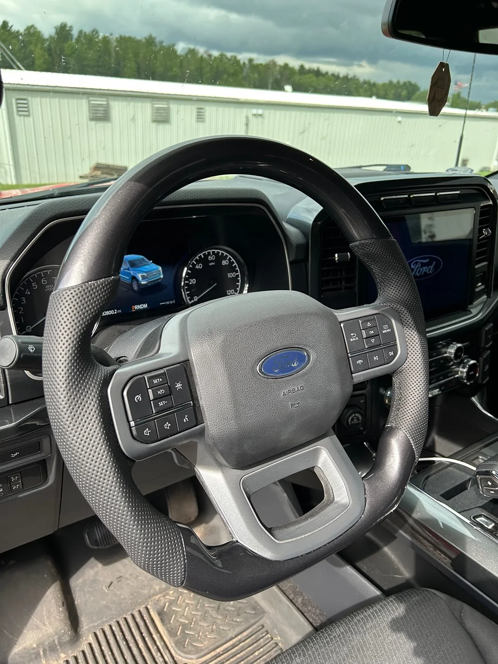 Ford F-150 Amazon steering wheel installed IMG_2252