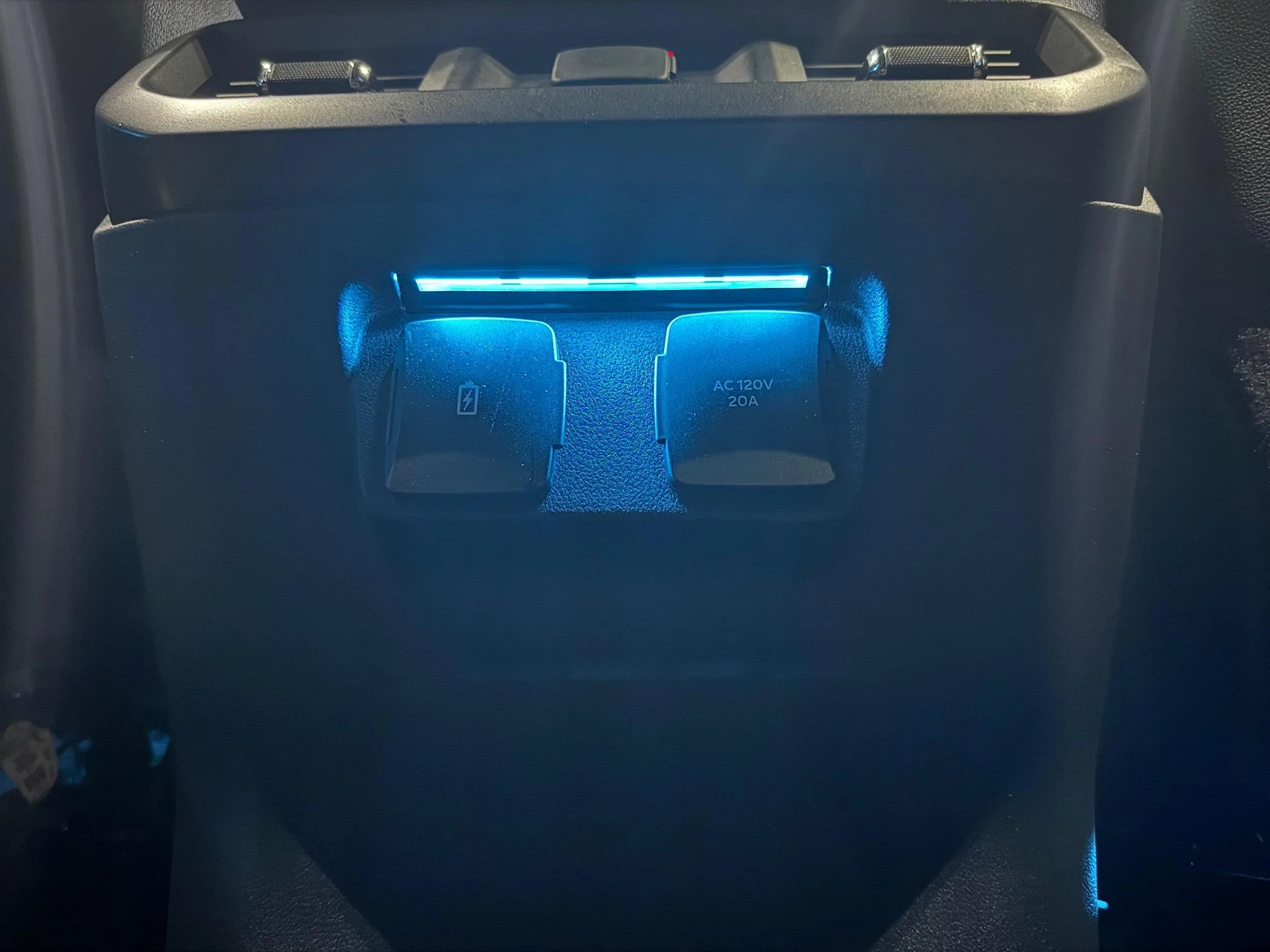 Ford F-150 Ambient lights not turning off when shut down and locked? IMG_2384
