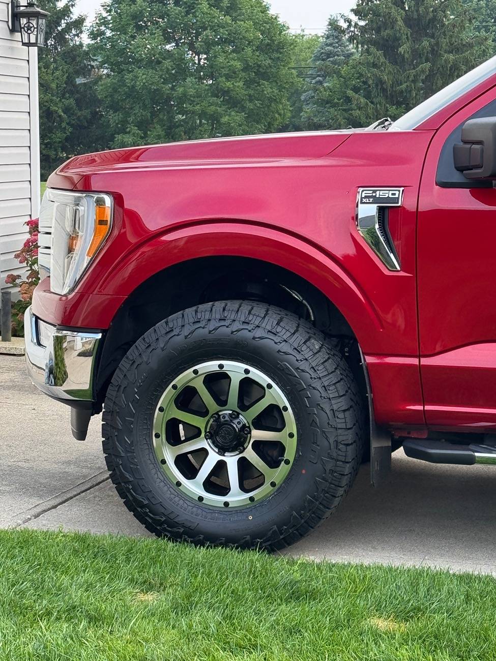 Ford F-150 2024 XLT on 2.5” Level Biggest Tire Size? IMG_2418