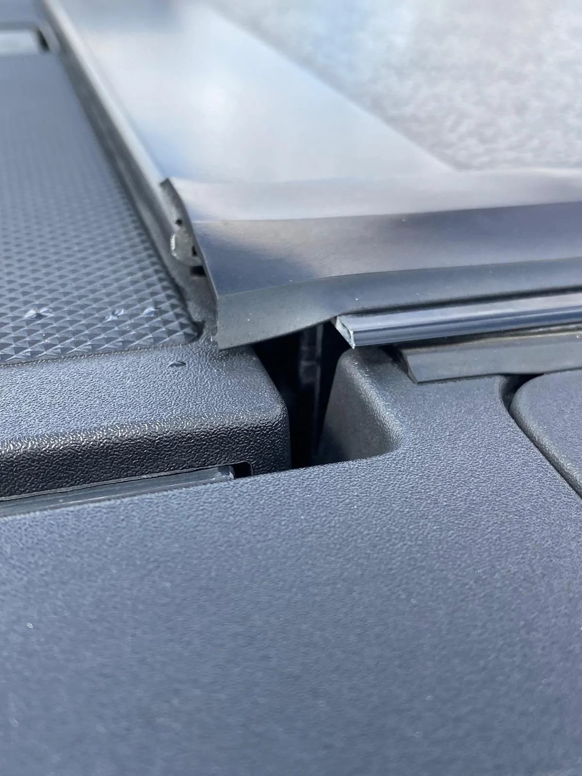 Ford F-150 Ford tonneau cover IMG_2525