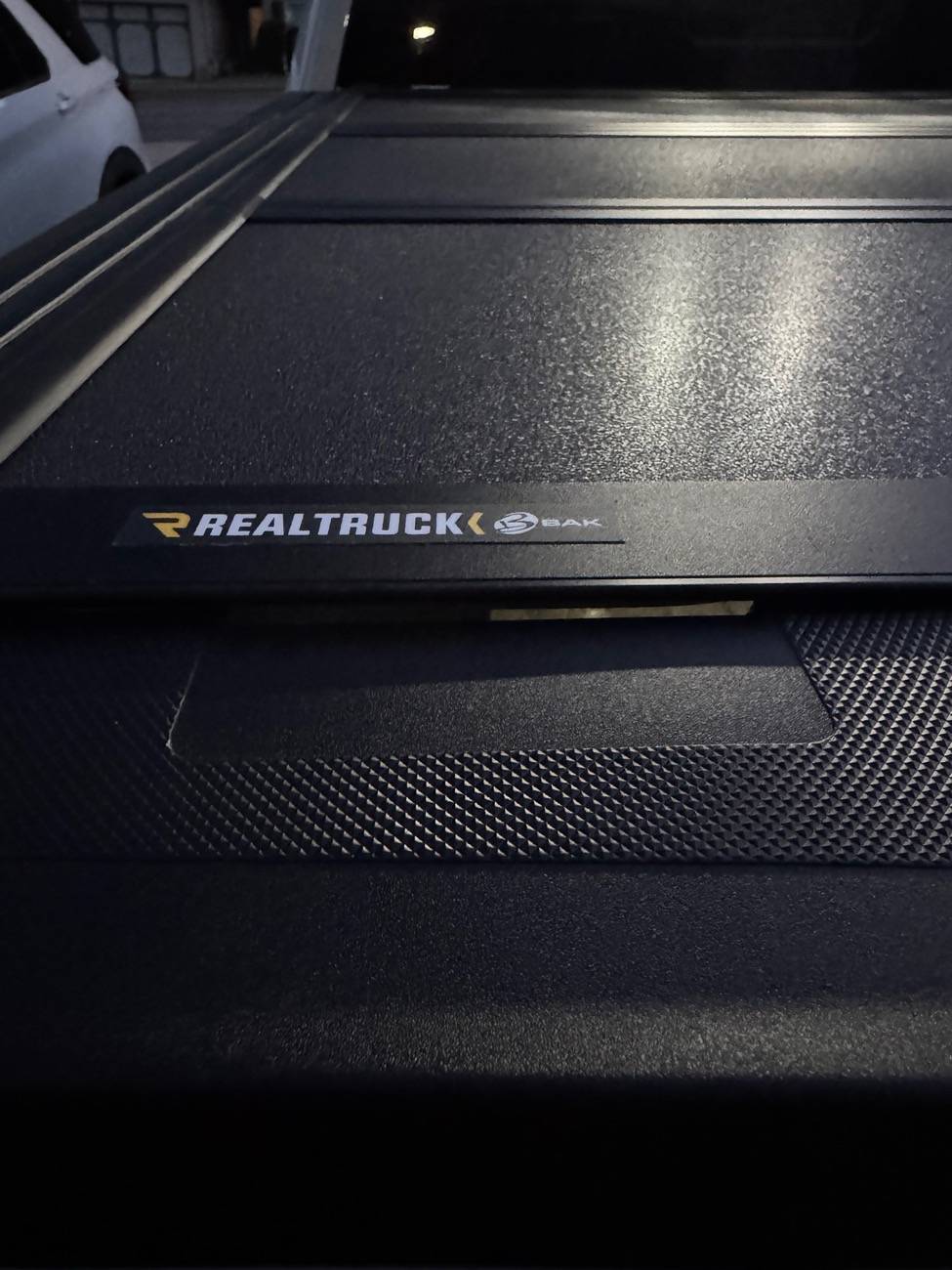 Ford F-150 Bakflip MX4 Tonneau Cover installed. No leaks IMG_2542