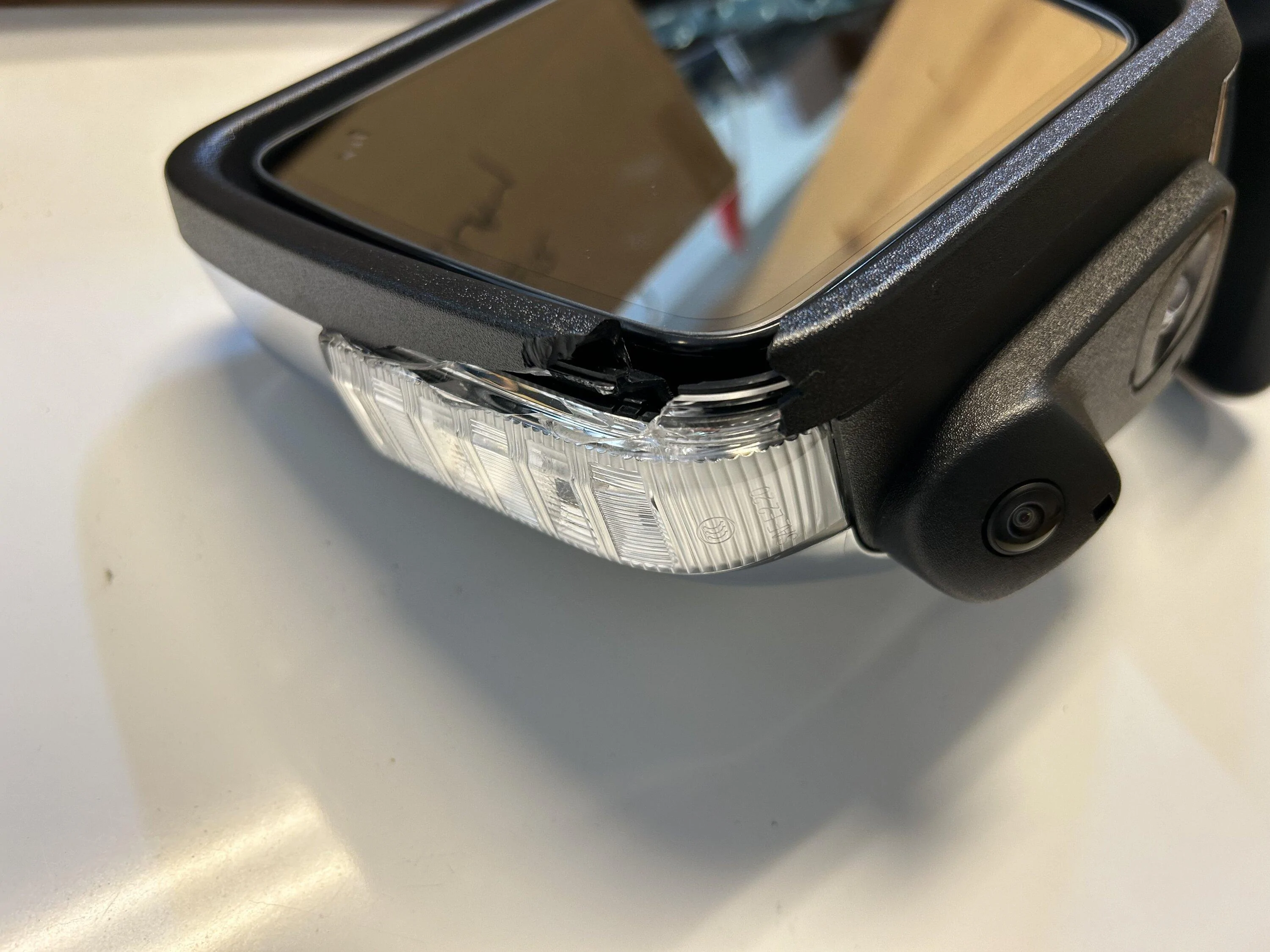 Ford F-150 SALE PENDING 2022 Lariat 502A Mirrors (BLIS, Heat, Power, Power Fold, 360, Spotlights) (Driver Mirror is DAMAGED) IMG_2559