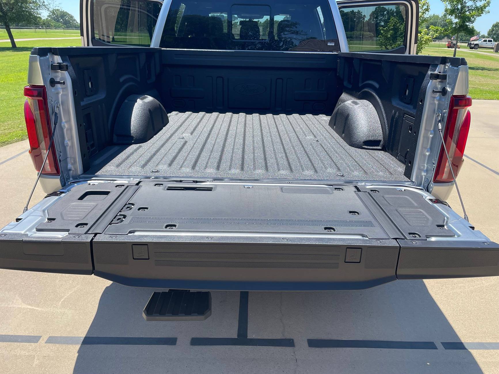 Ford F-150 2024 or wait for 2025 Platinum? 2024 Issues, Deletes? IMG_2577