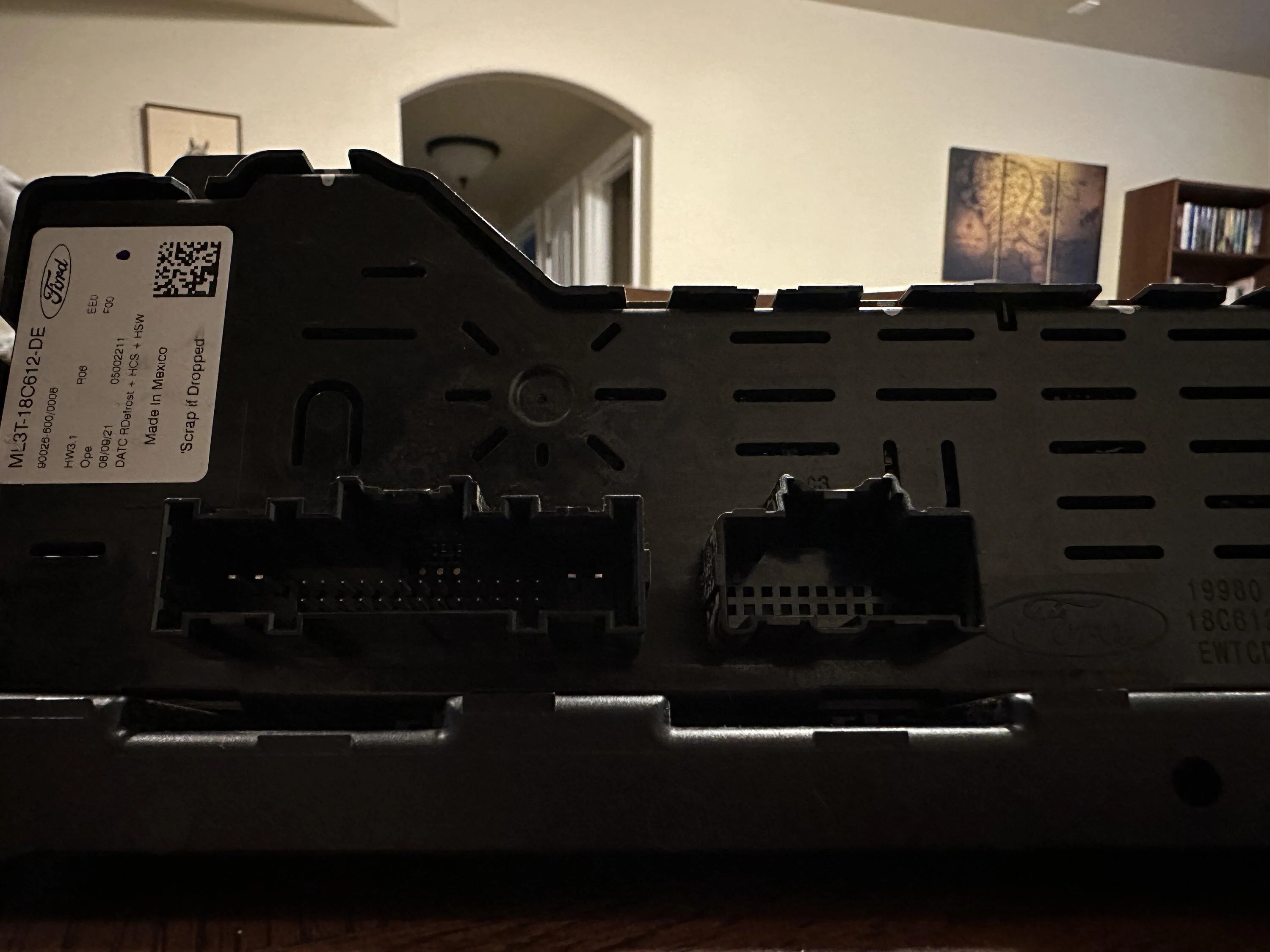 Ford F-150 Missing pins on HVAC control - normal? IMG_2649