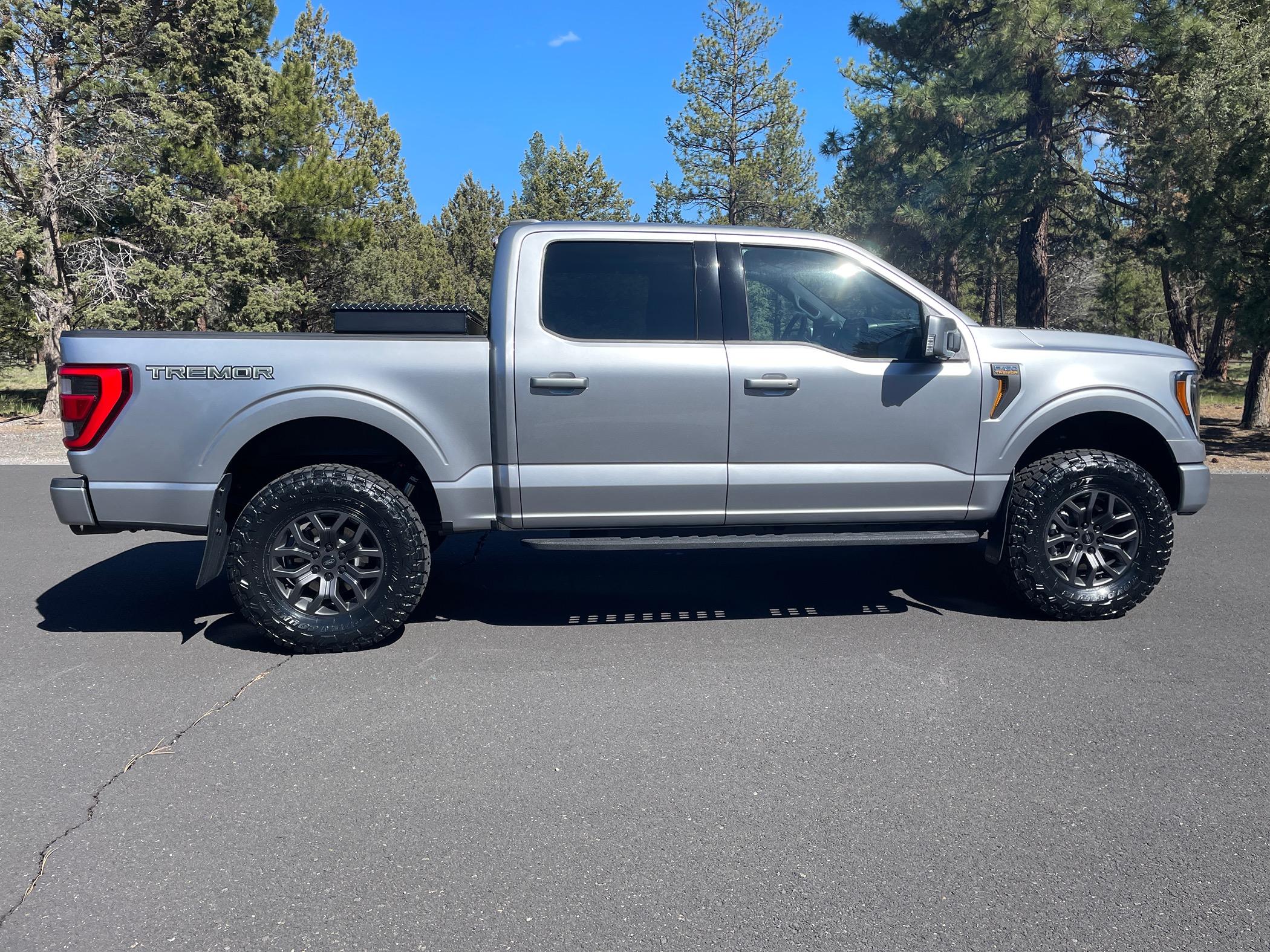 Ford F-150 KO3 vs KO2 Tires Comparison - Side by Side Look + Technical Analysis IMG_2670
