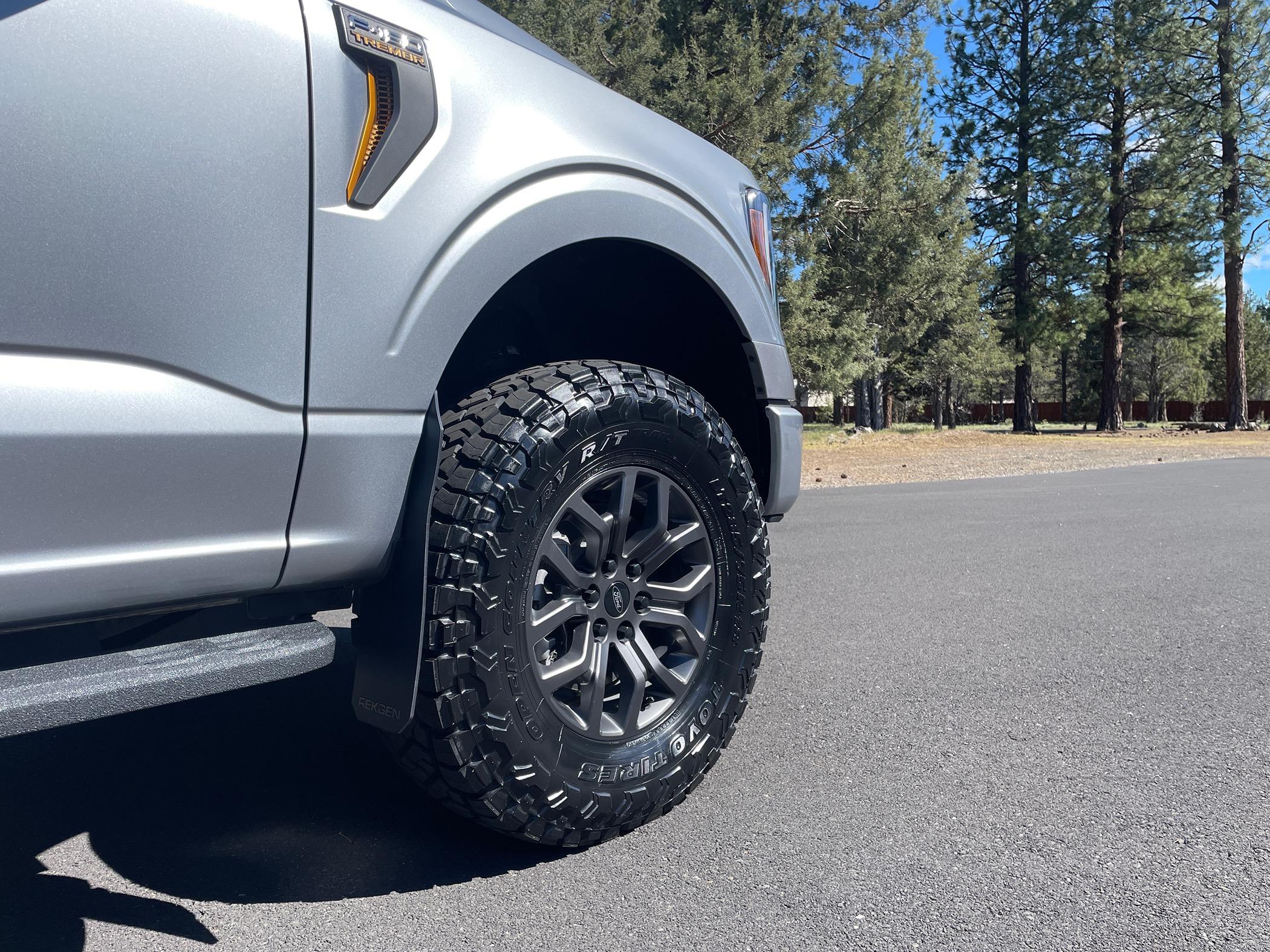 Ford F-150 KO3 vs KO2 Tires Comparison - Side by Side Look + Technical Analysis IMG_2672