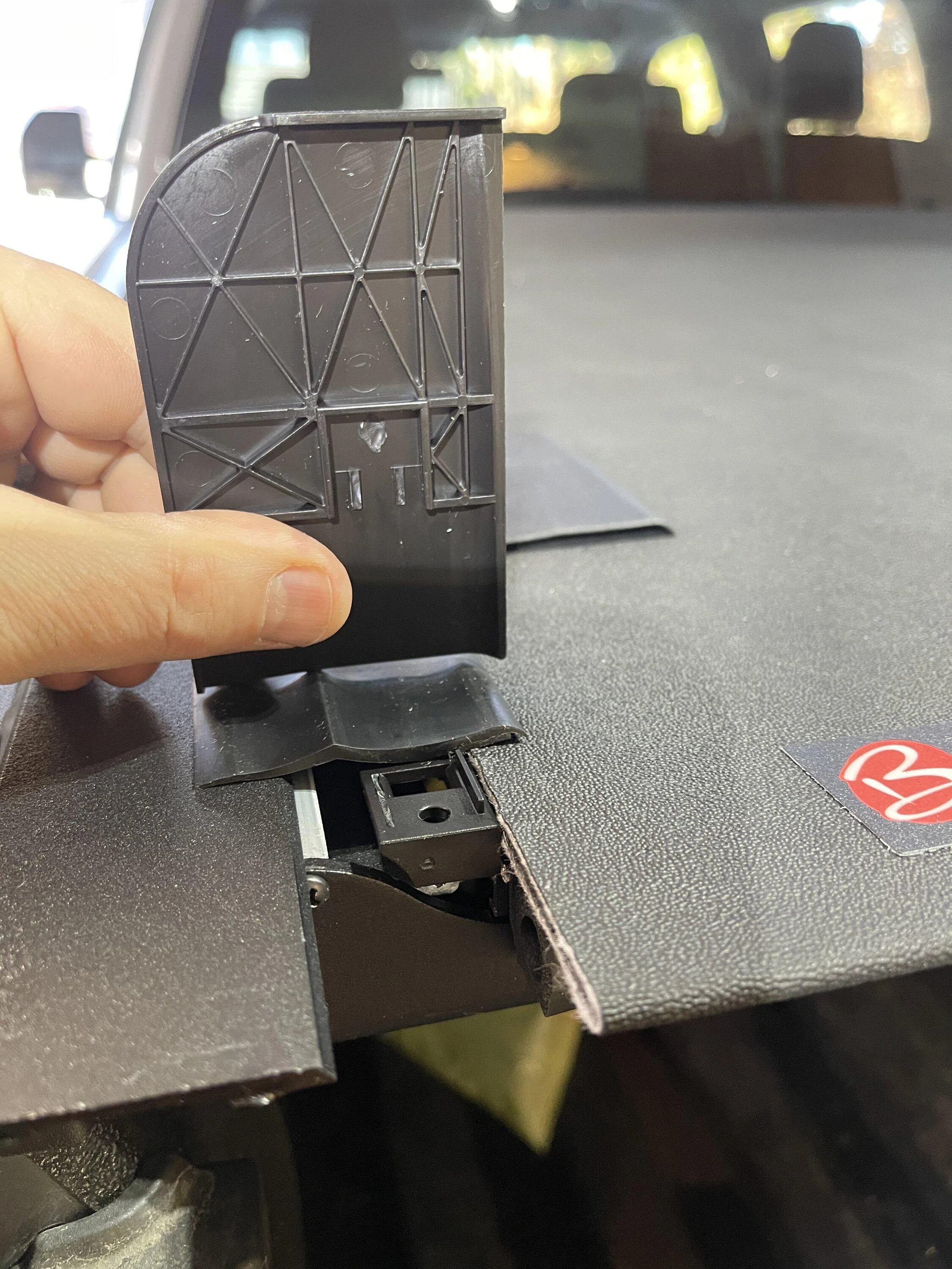 Ford F-150 BAK X4S Rolling Tonneau - Divots in Aluminum Underside IMG_2927 (2)