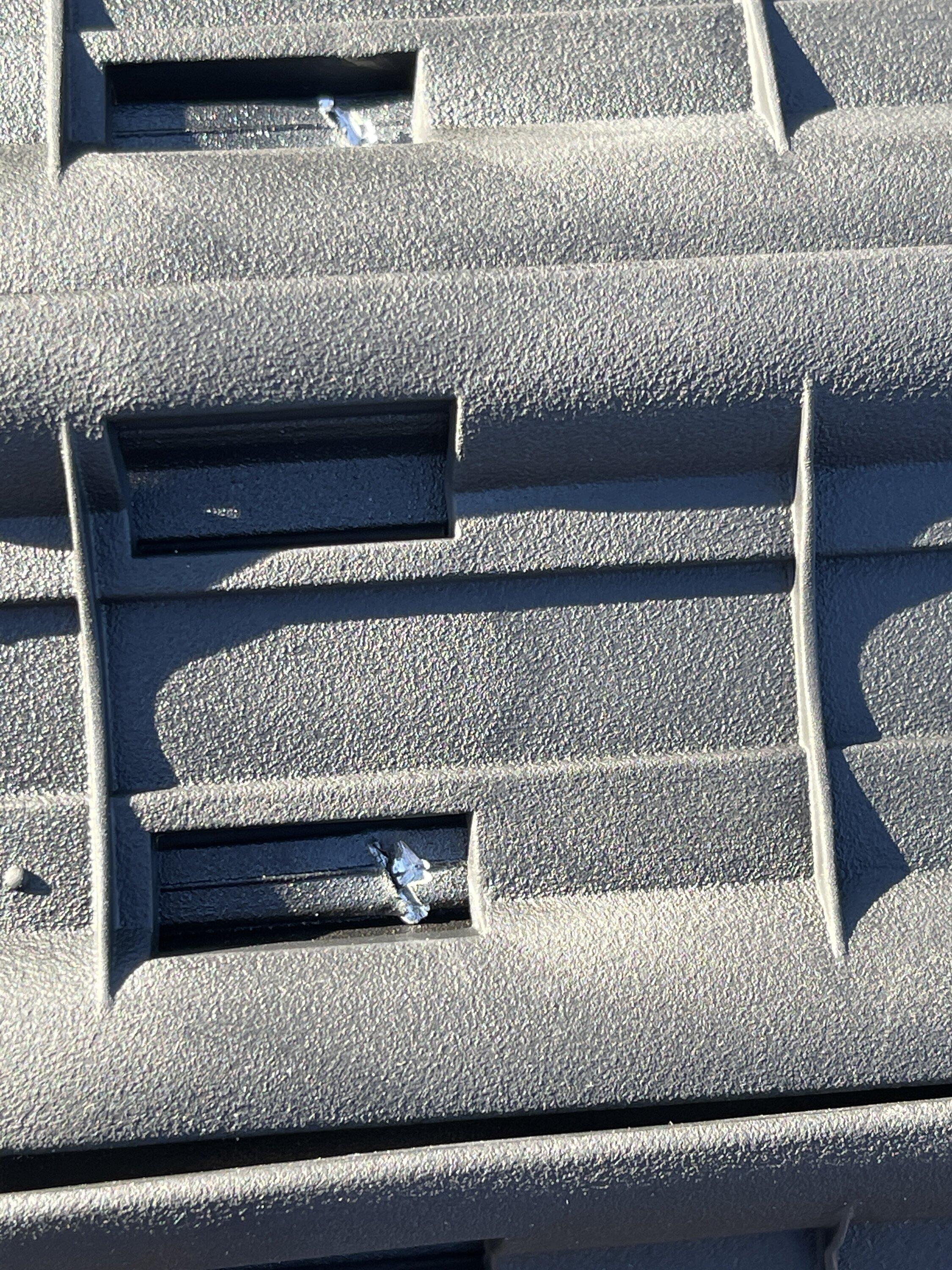 Ford F-150 BAK X4S Rolling Tonneau - Divots in Aluminum Underside IMG_2941 (1)