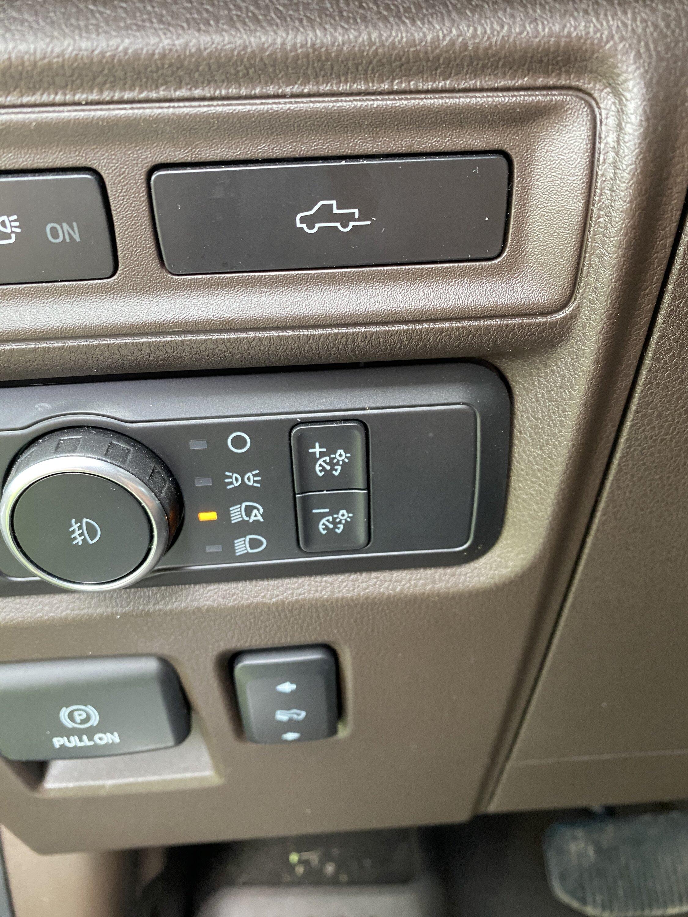 Ford F-150 Power tailgate on 2021 IMG_3150