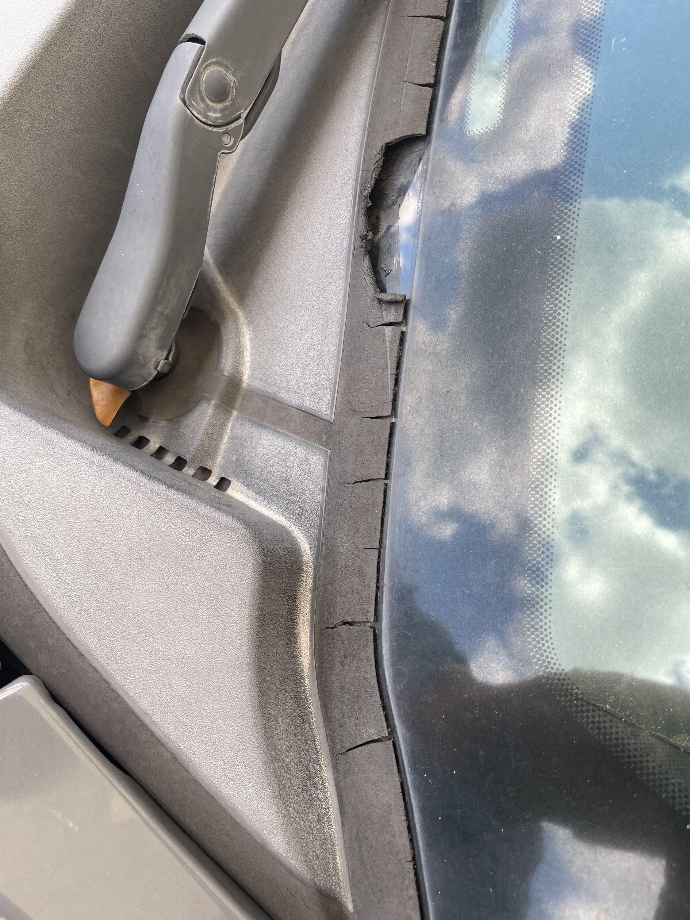 Ford F-150 windshield weather stripping IMG_3734