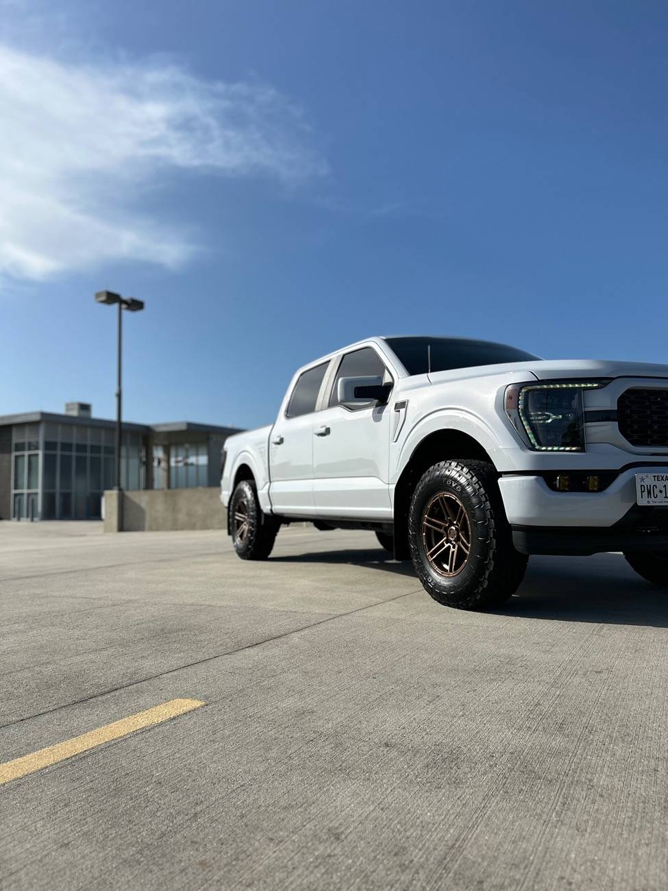 Ford F-150 ***SPACE WHITE*** IMG_3902