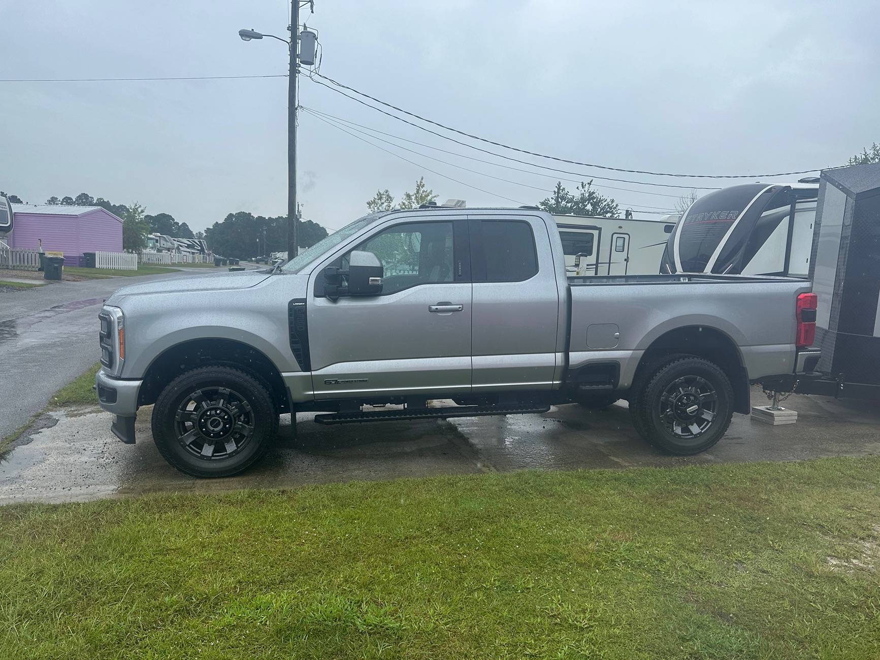 Ford F-150 SuperCrew vs. SuperCab comparison (specs & features) IMG_4046