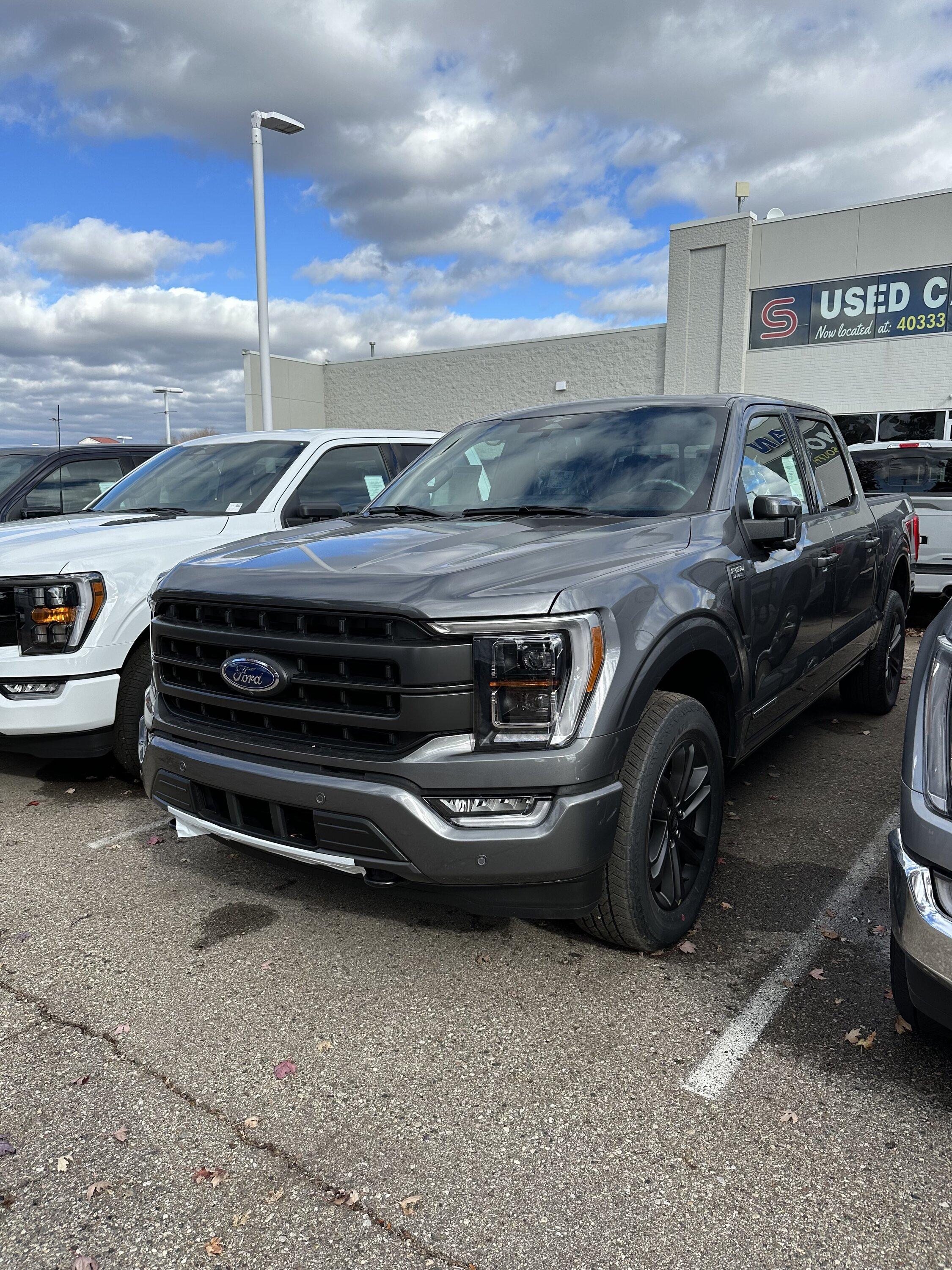 Ford F-150 CARBONIZED GRAY F-150 (2021+) Club IMG_4129