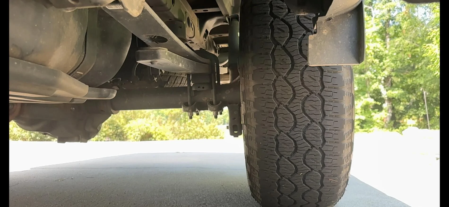 Ford F-150 Rubbing front wheel hub assembly IMG_4309