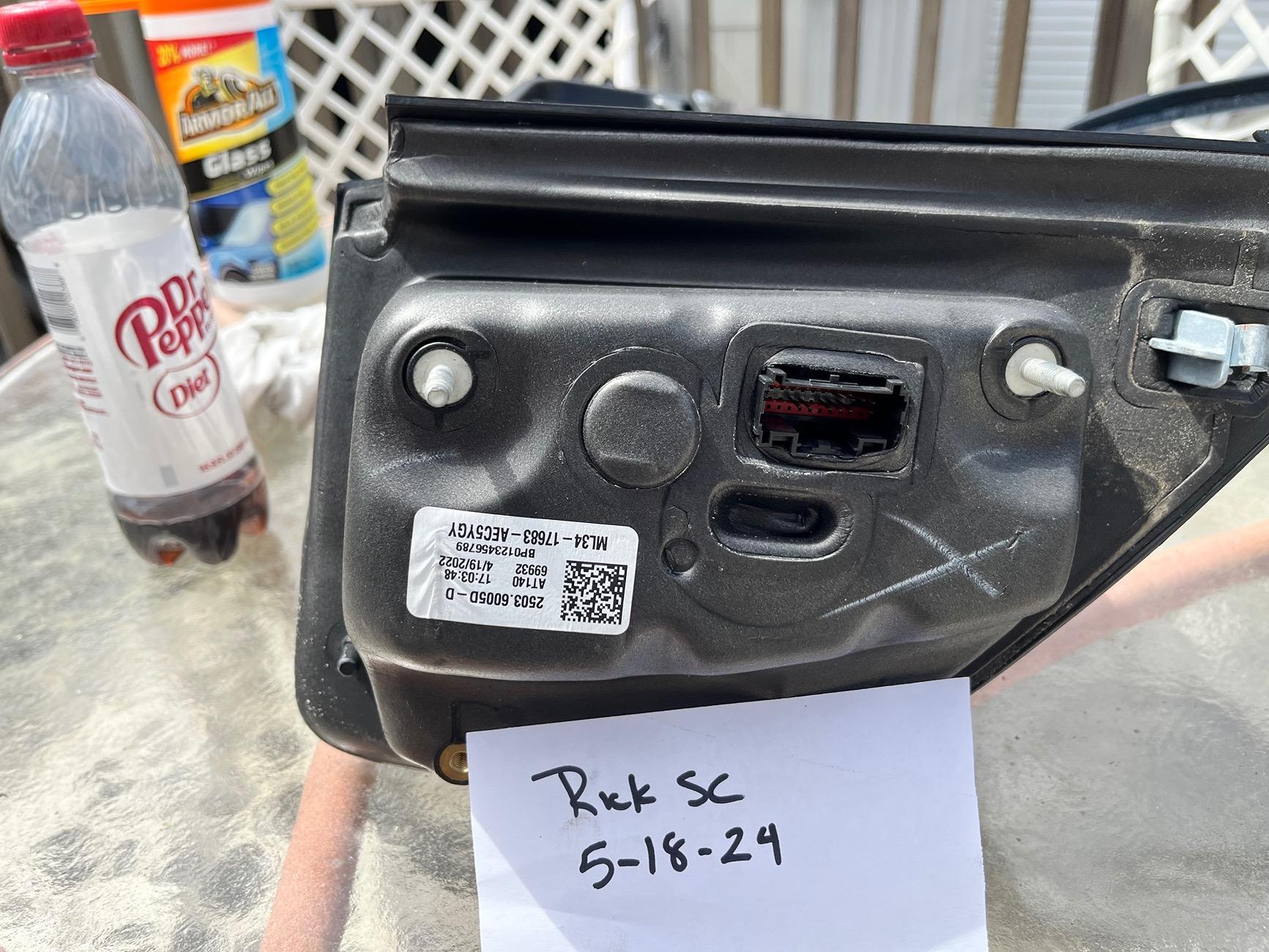 Ford F-150 Manual tow mirrors IMG_4314