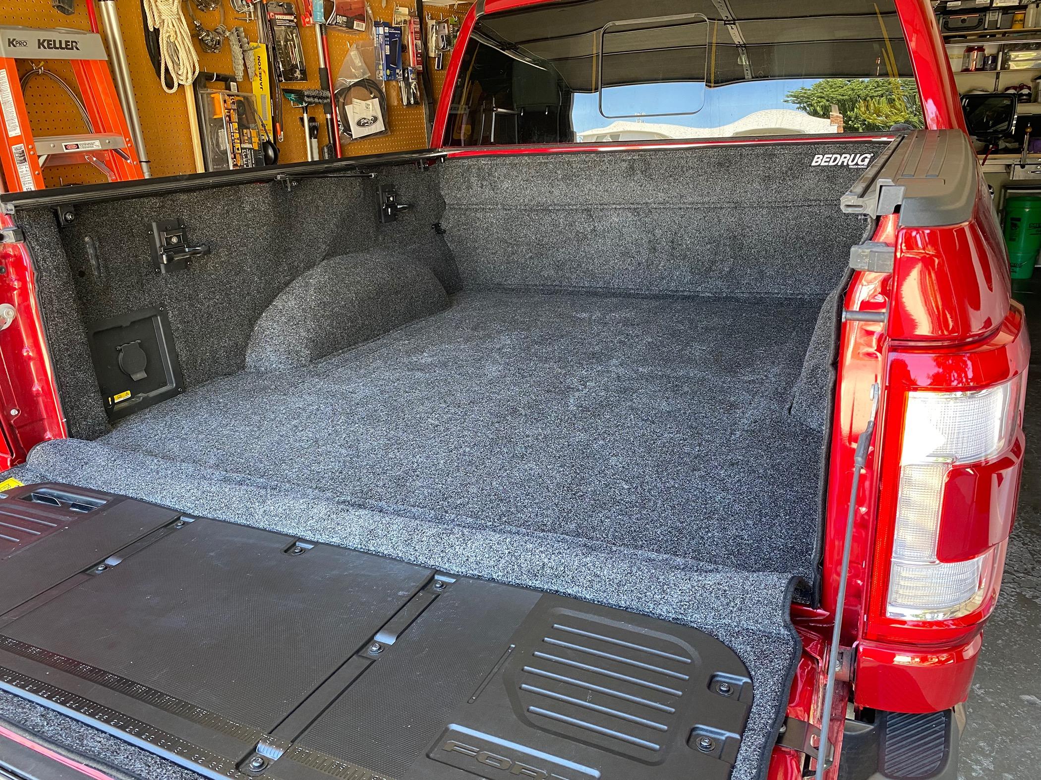 Ford F-150 Bakflip MX4 Tonneau Cover installed. No leaks IMG_4315