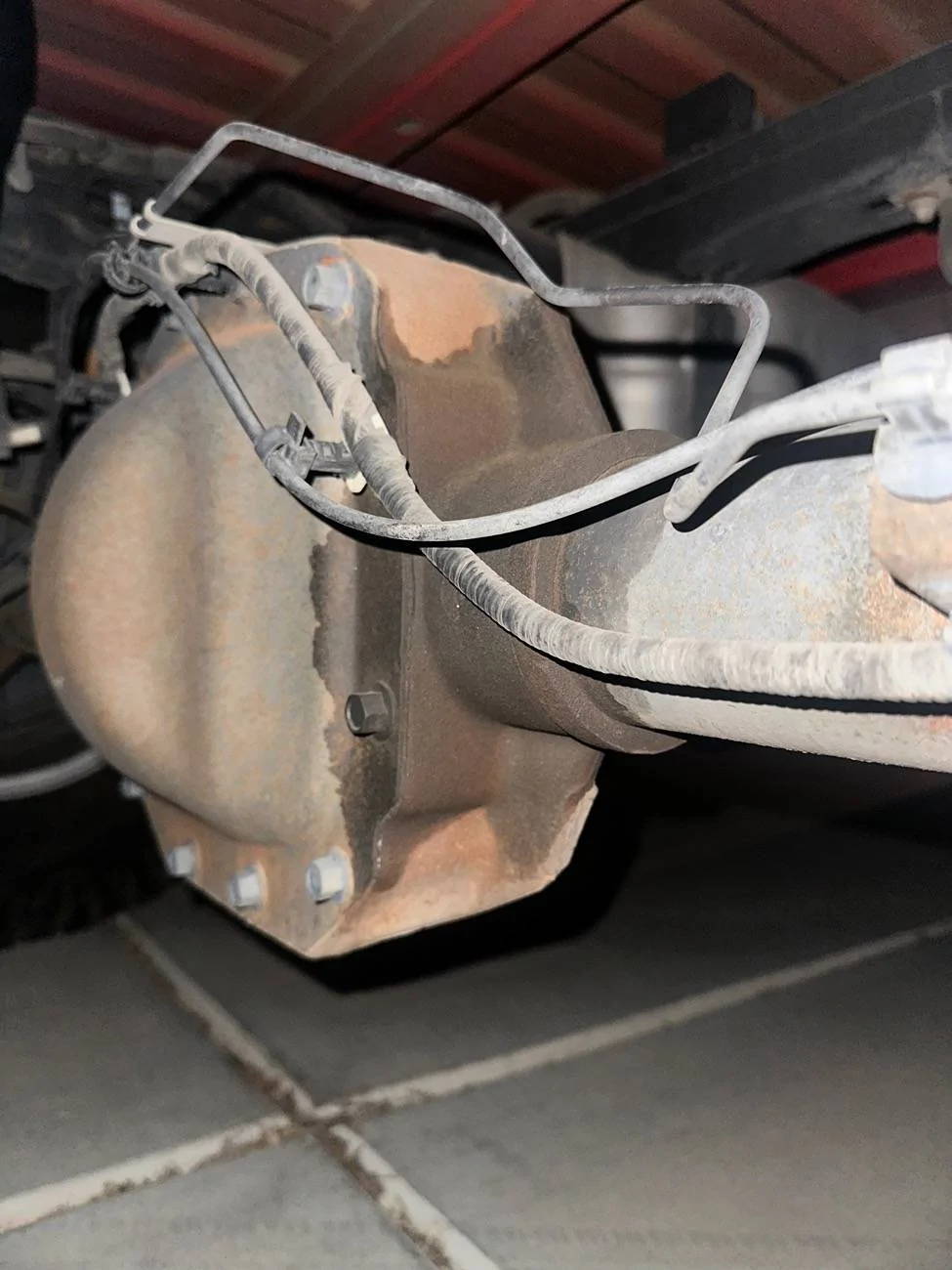 Ford F-150 23 F150 Rearend sweating/weeping leak?? IMG_4367