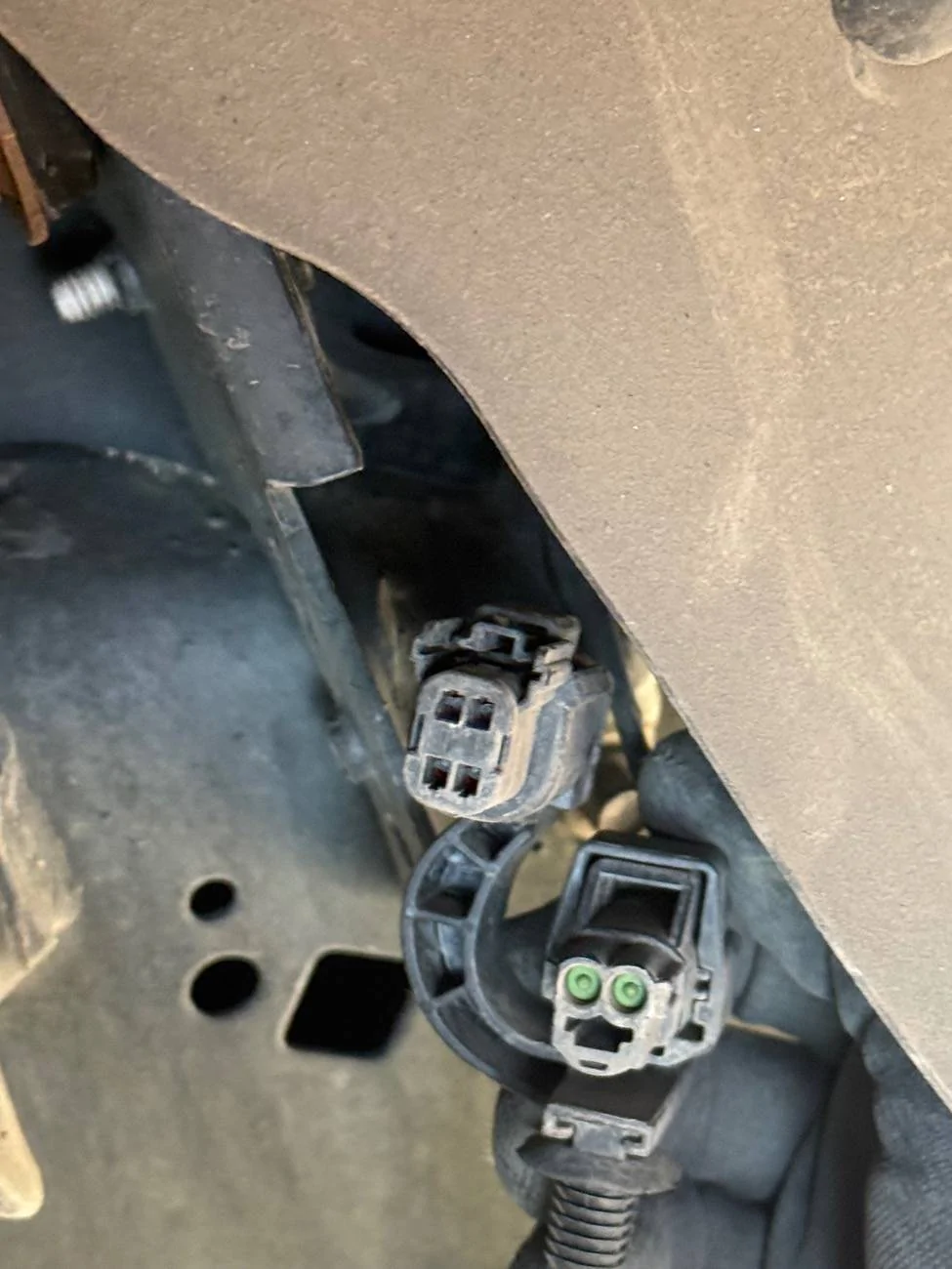 Ford F-150 Mystery connectors - NEED HELP IMG_4381
