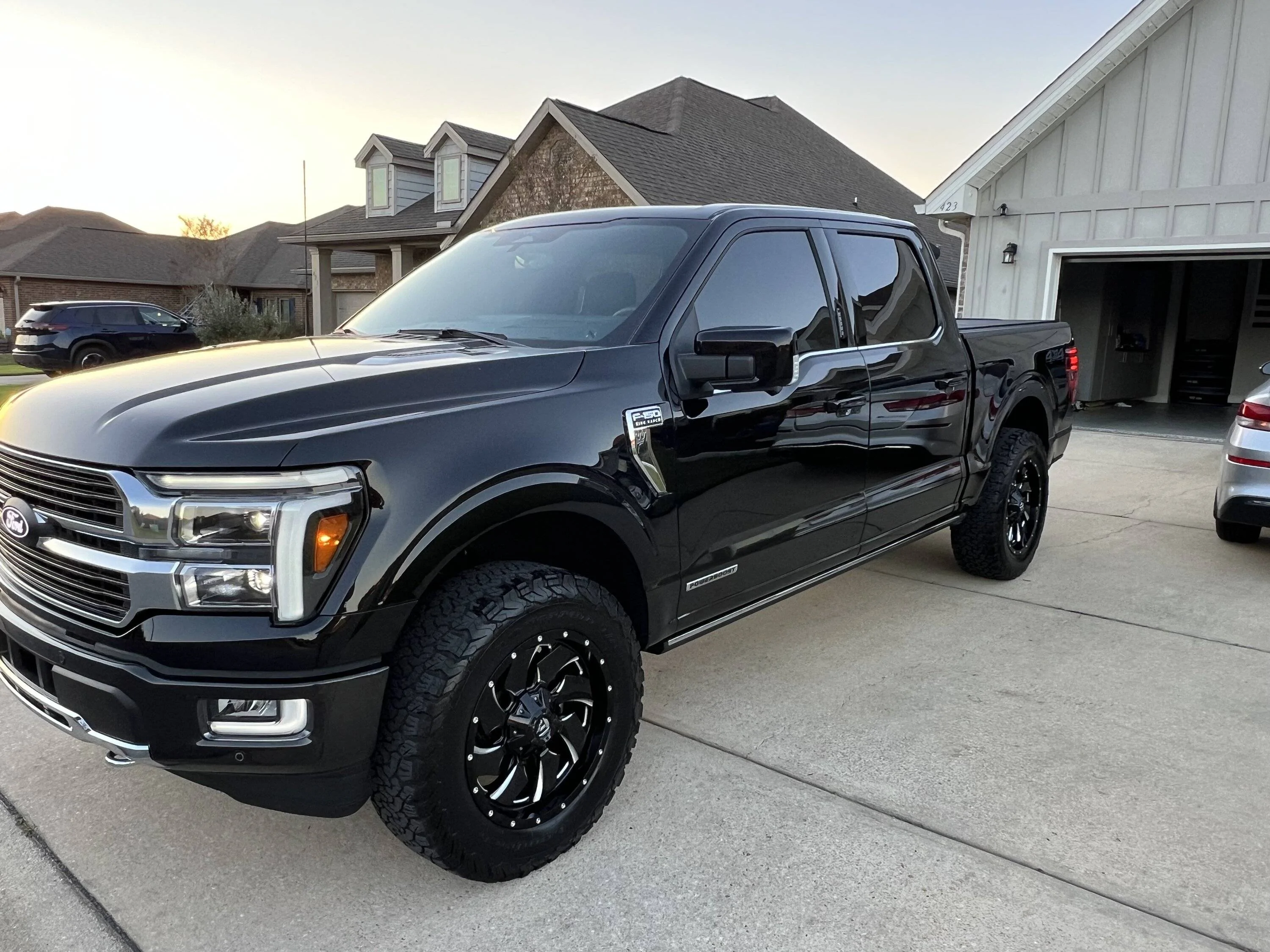 Ford F-150 2024 Agate Black KR IMG_4420