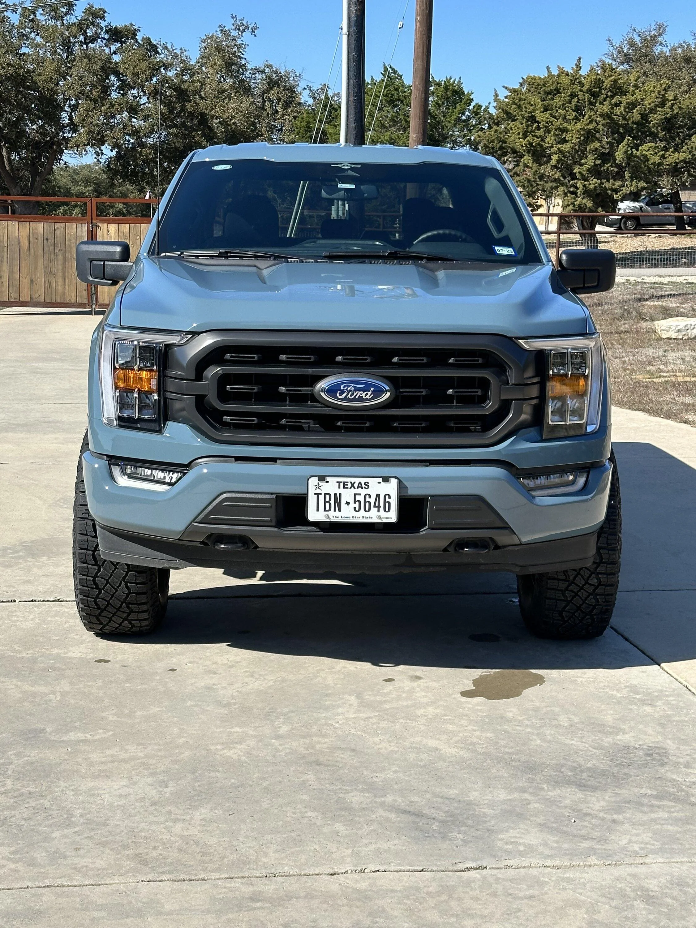 Ford F-150 305/70R18's with 3" RC Rough Country Lift IMG_4484