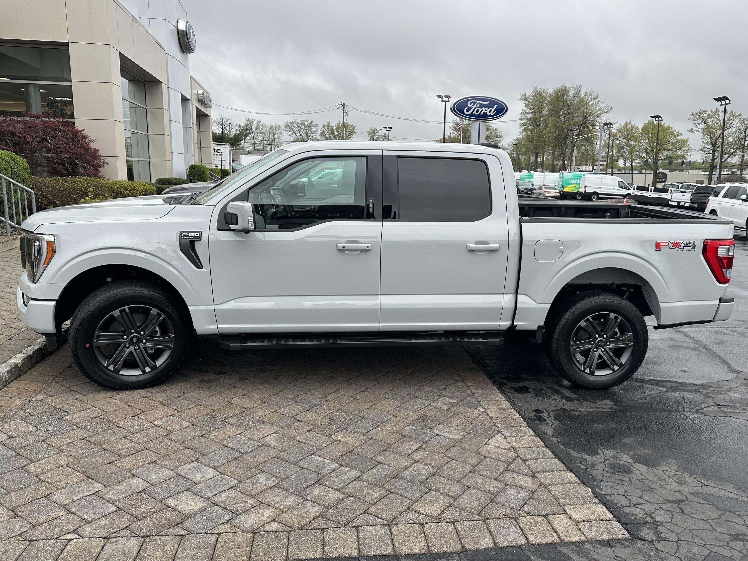 Ford F-150 She Came in Early IMG_4505