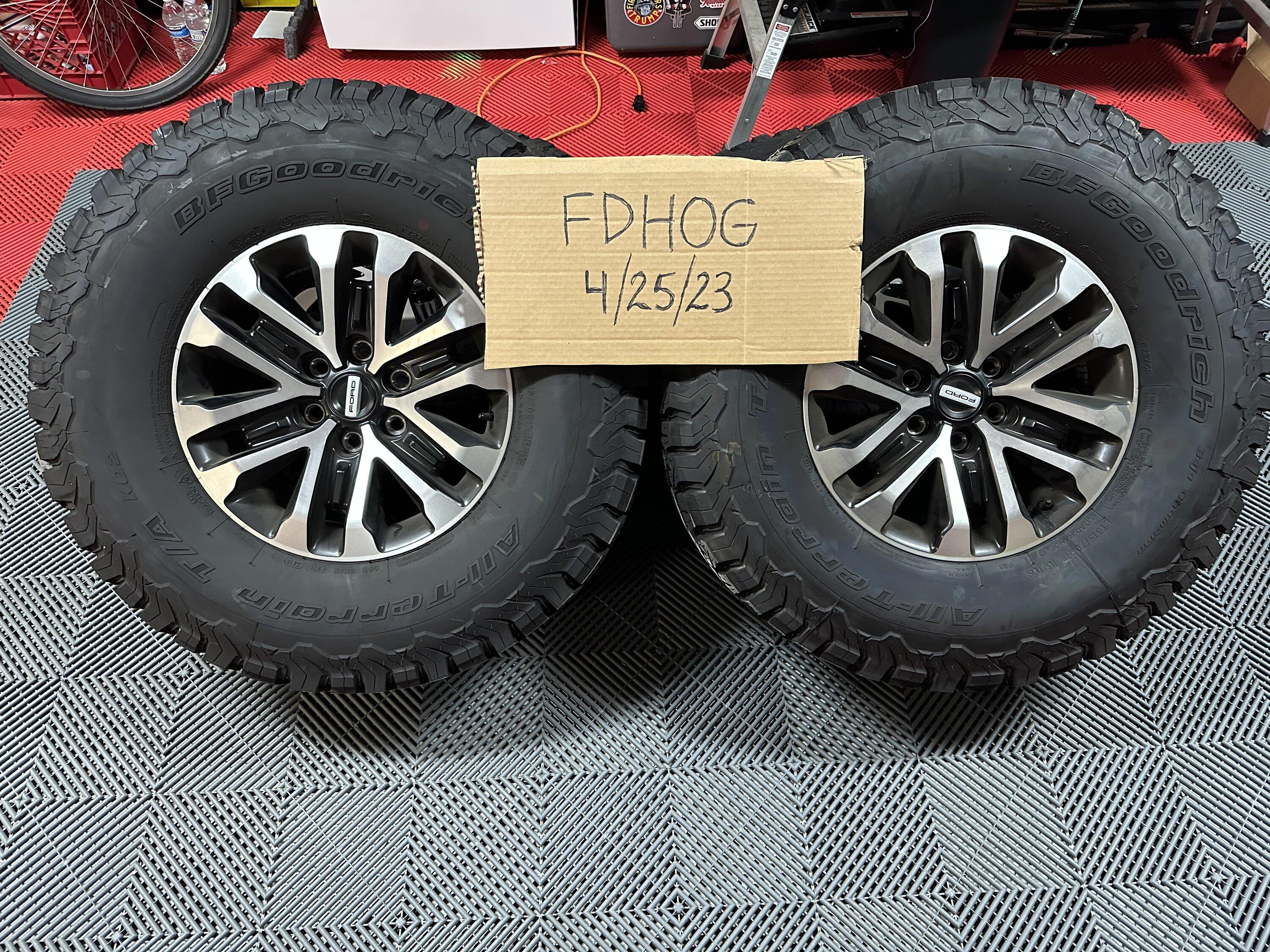 Ford F-150 2020 Raptor Tires and Wheels IMG_4511