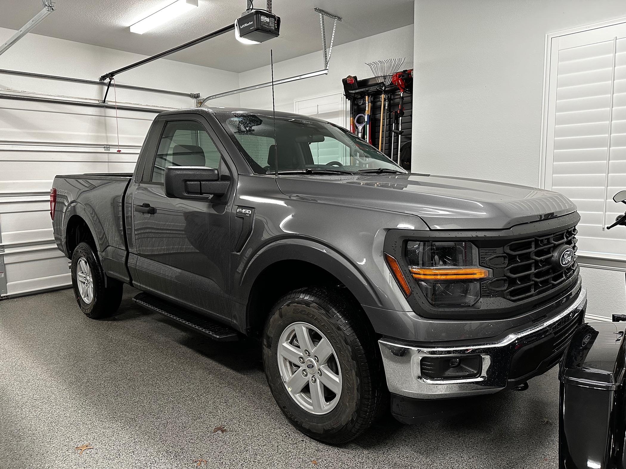 Ford F-150 CARBONIZED GRAY F-150 (2021+) Club IMG_5103