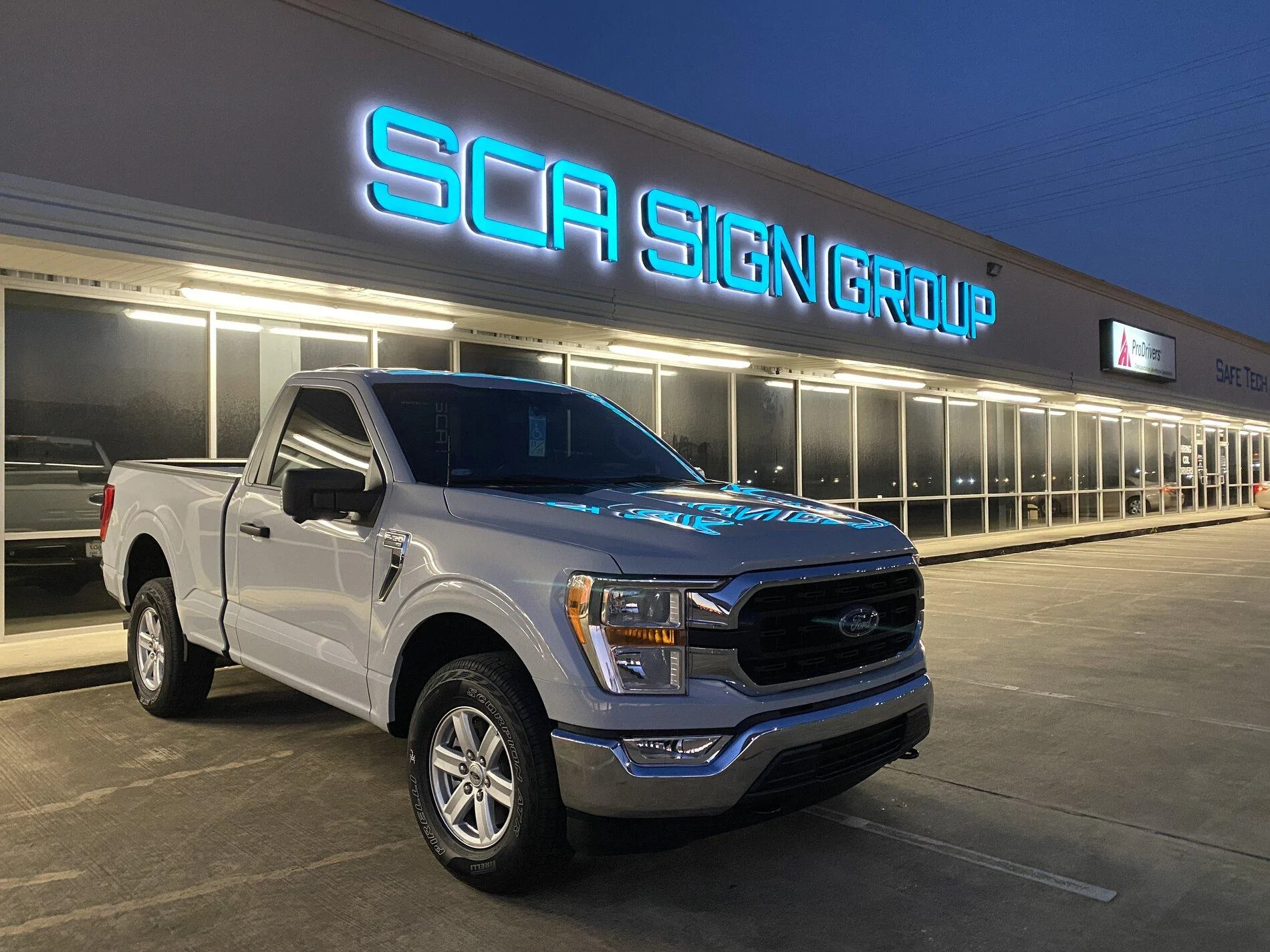 Ford F-150 SPACE WHITE F-150 (2021+) Club IMG_5247