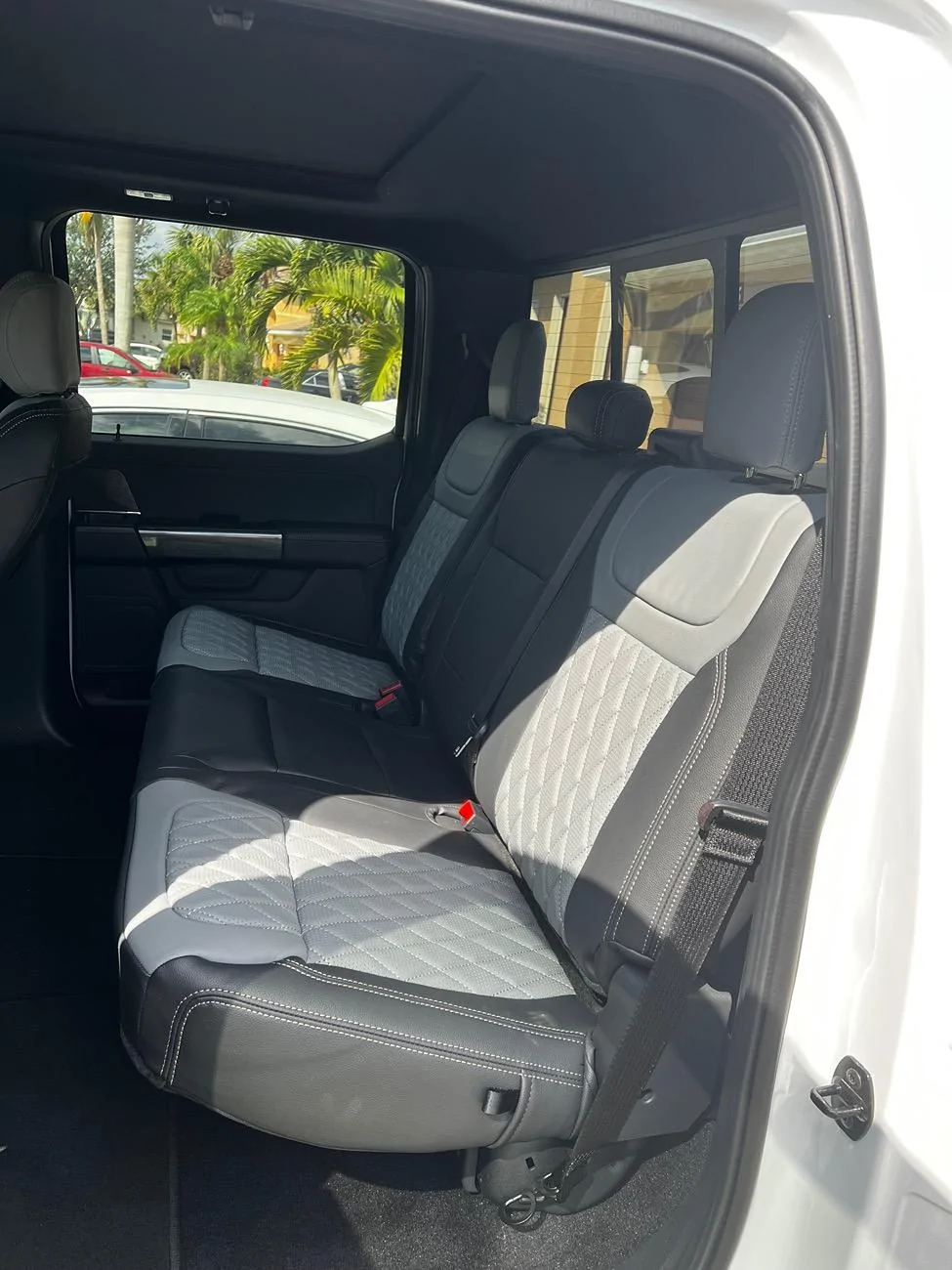 Ford F-150 Leather Seats photos? IMG_5345