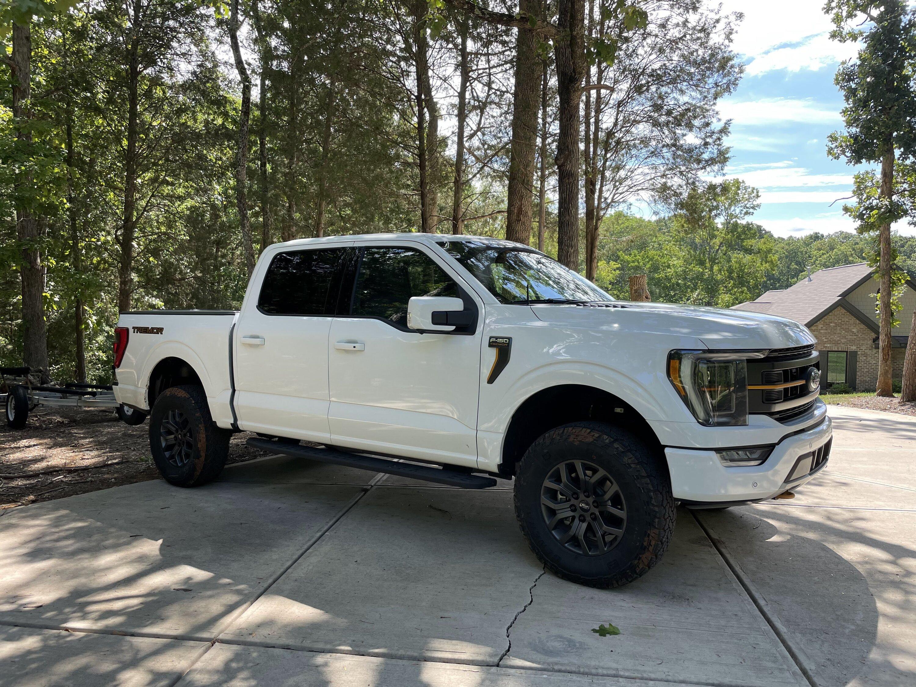 Ford F-150 Tremor on 35s or 37s IMG_5639