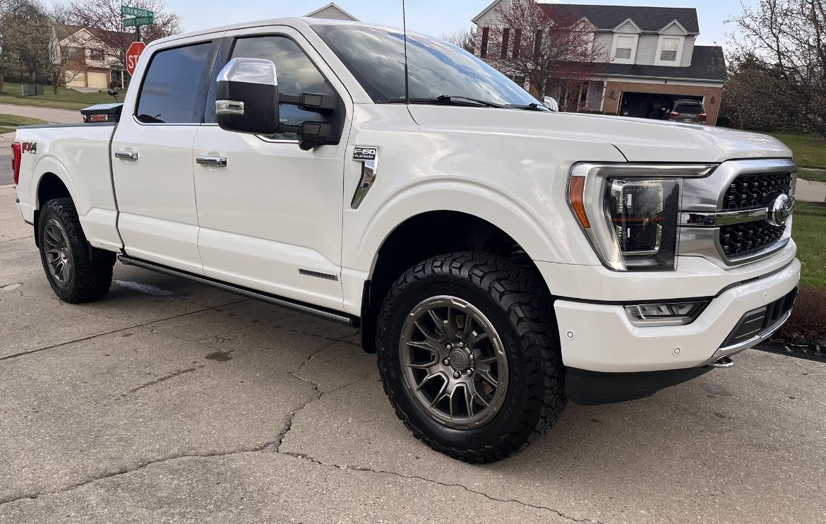 Ford F-150 Looking for suggestions on new wheels for stock lariat in iconic silver with chrome package IMG_6110