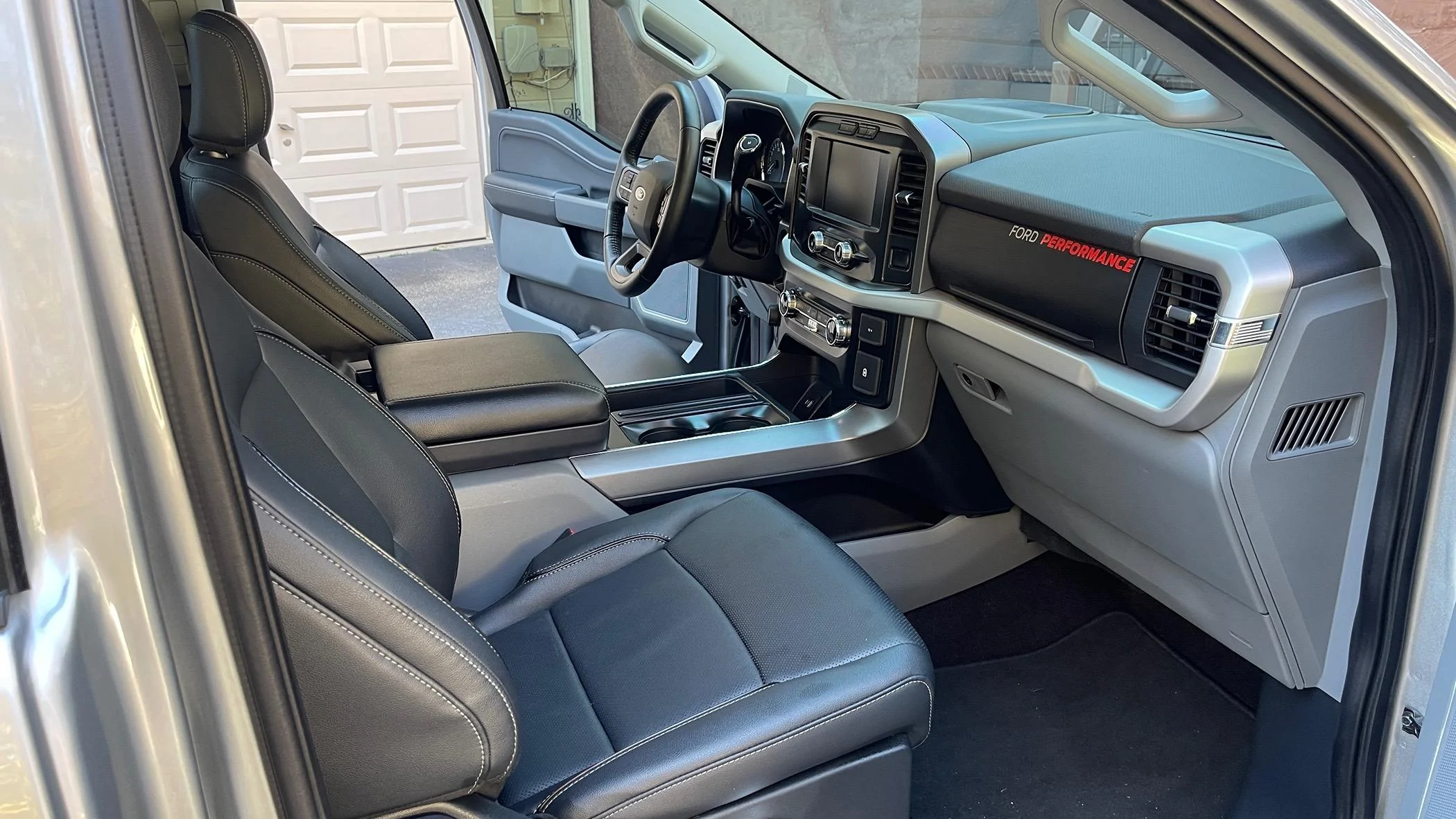 Ford F-150 Aftermarket leather seat covers IMG_6116