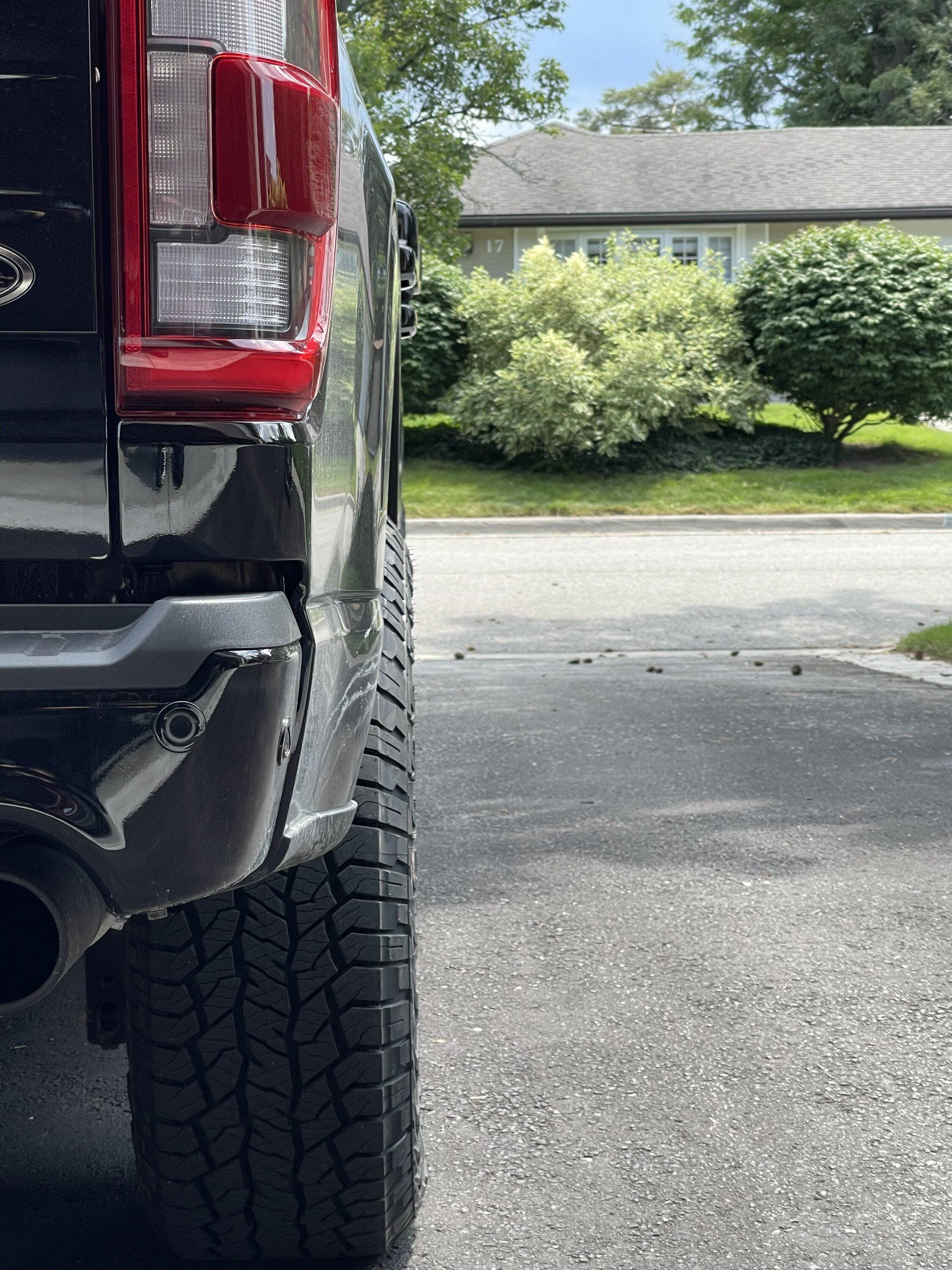 Ford F-150 2023 Platinum PowerBoost w/ wheels, tires and coilover. IMG_6244