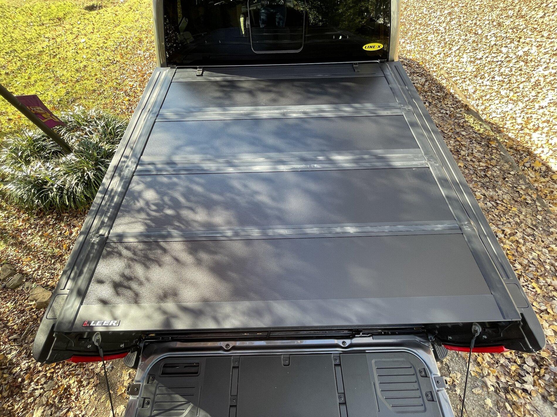Ford F-150 Leer HF650M Tonneau Cover Review with Photos! - Install & First Impressions IMG_6466.JPEG