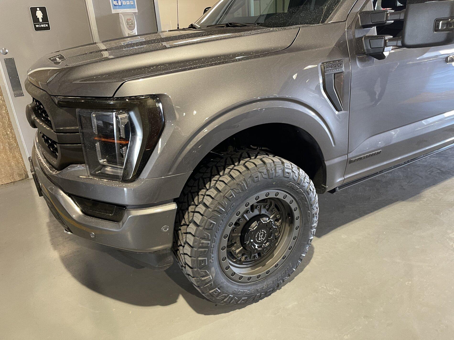 Ford F-150 Input on Trim Decision, please? (Lariat v Platinum) IMG_6483.JPG