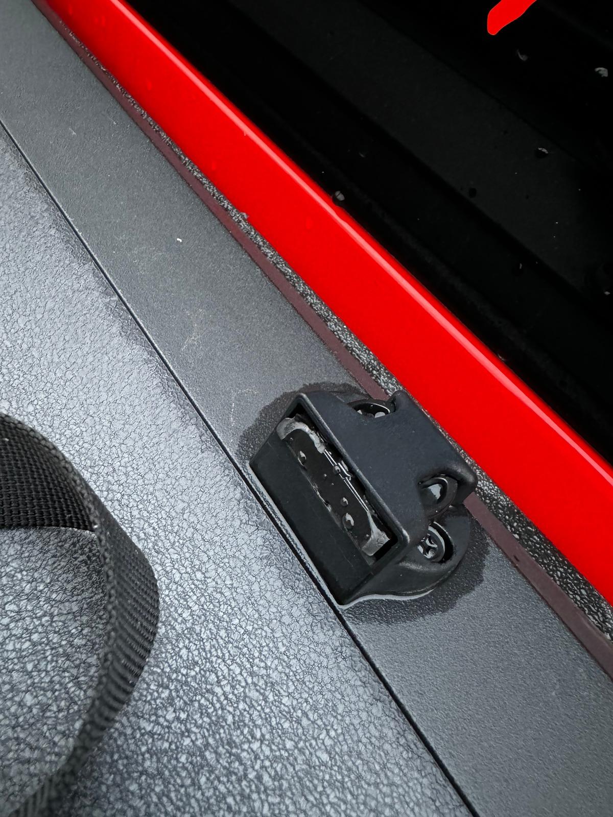 Ford F-150 Help - Need help finding part for Ford installed tri fold hard tonneau IMG_6595